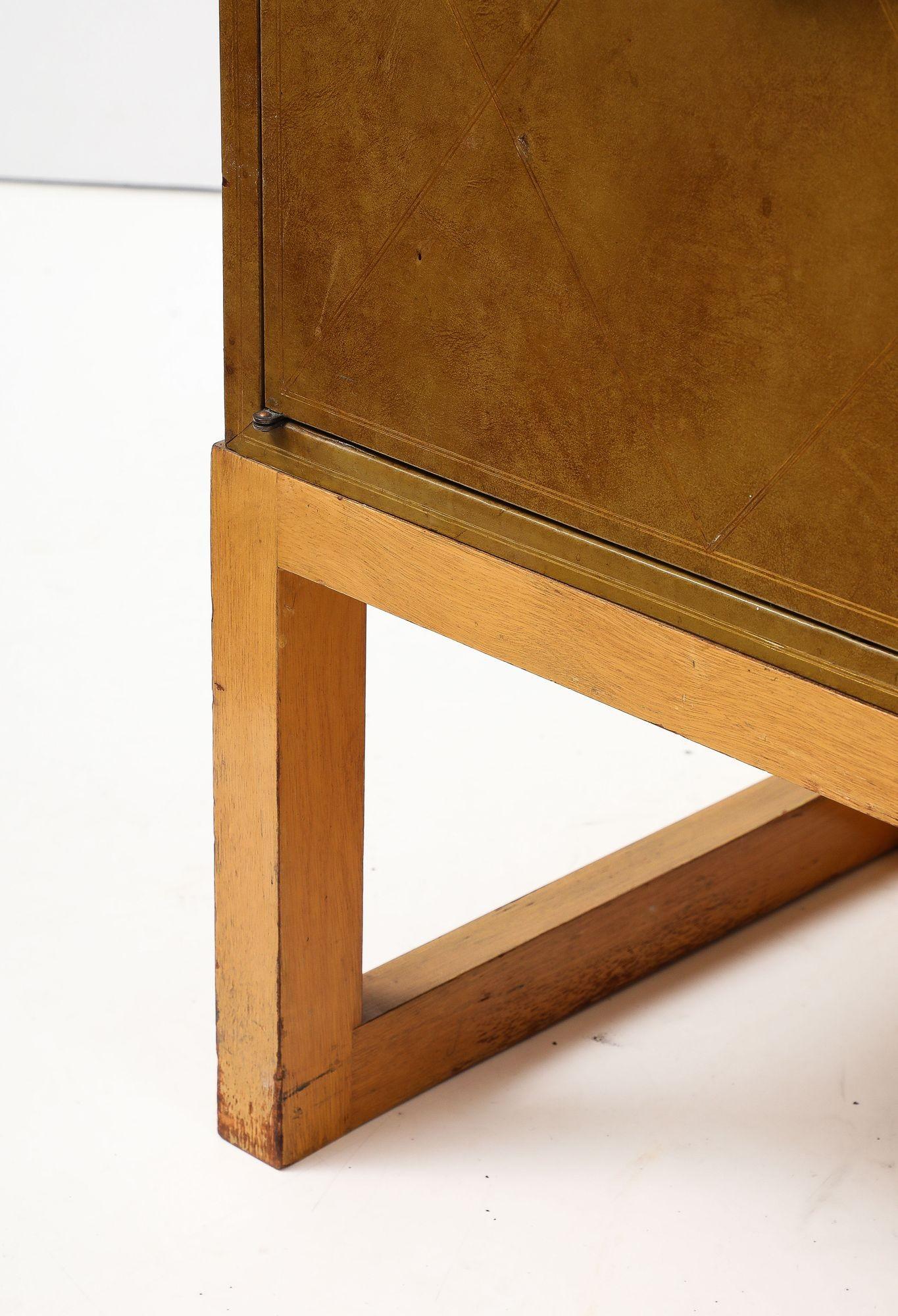 Tommi Parzinger Charak Modern Chest. For Sale 4