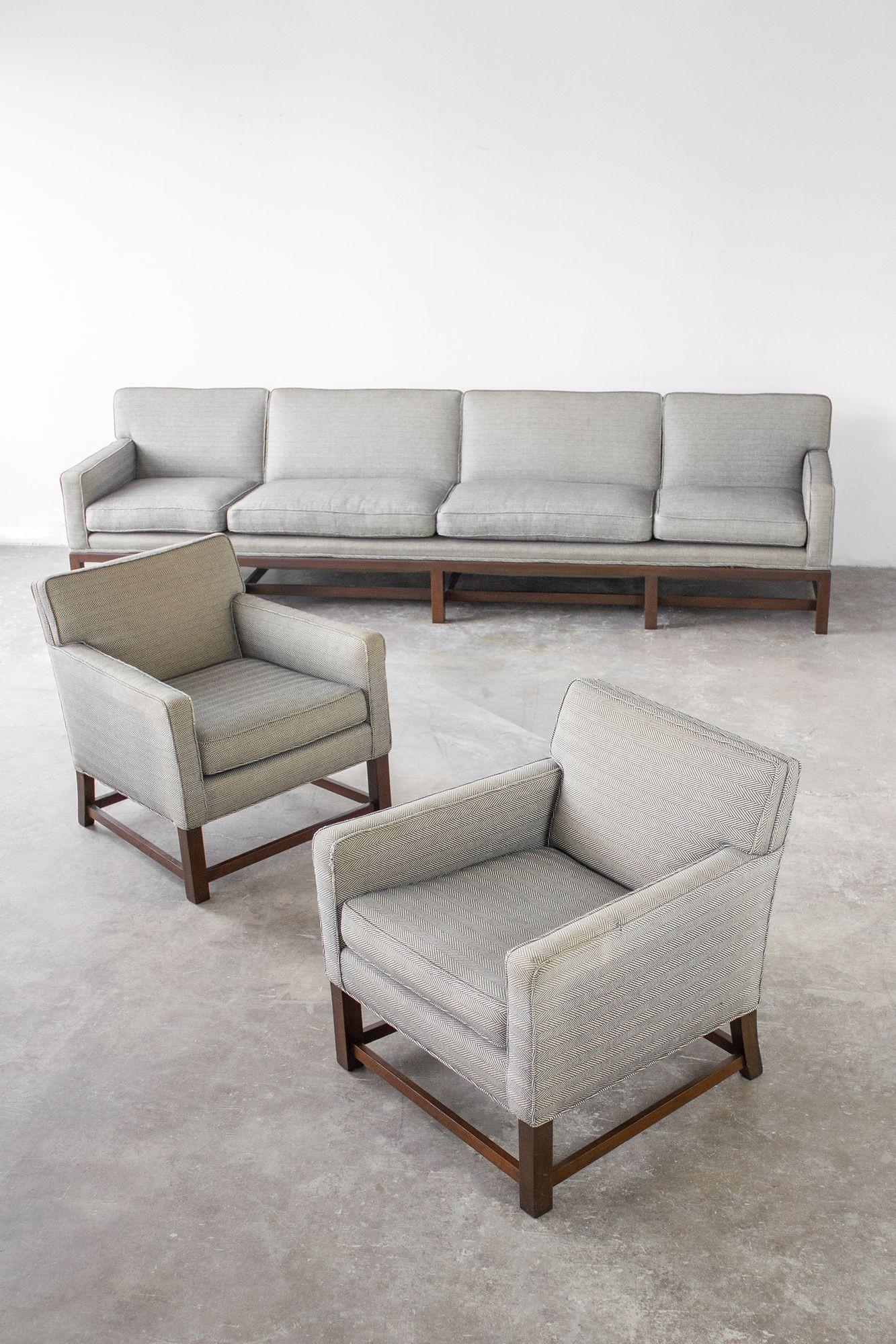 Klassisches modernes Zehn-Fuß-Sofa aus Mahagoni von Tommi Parzinger, 1960er Jahre (Moderne der Mitte des Jahrhunderts) im Angebot
