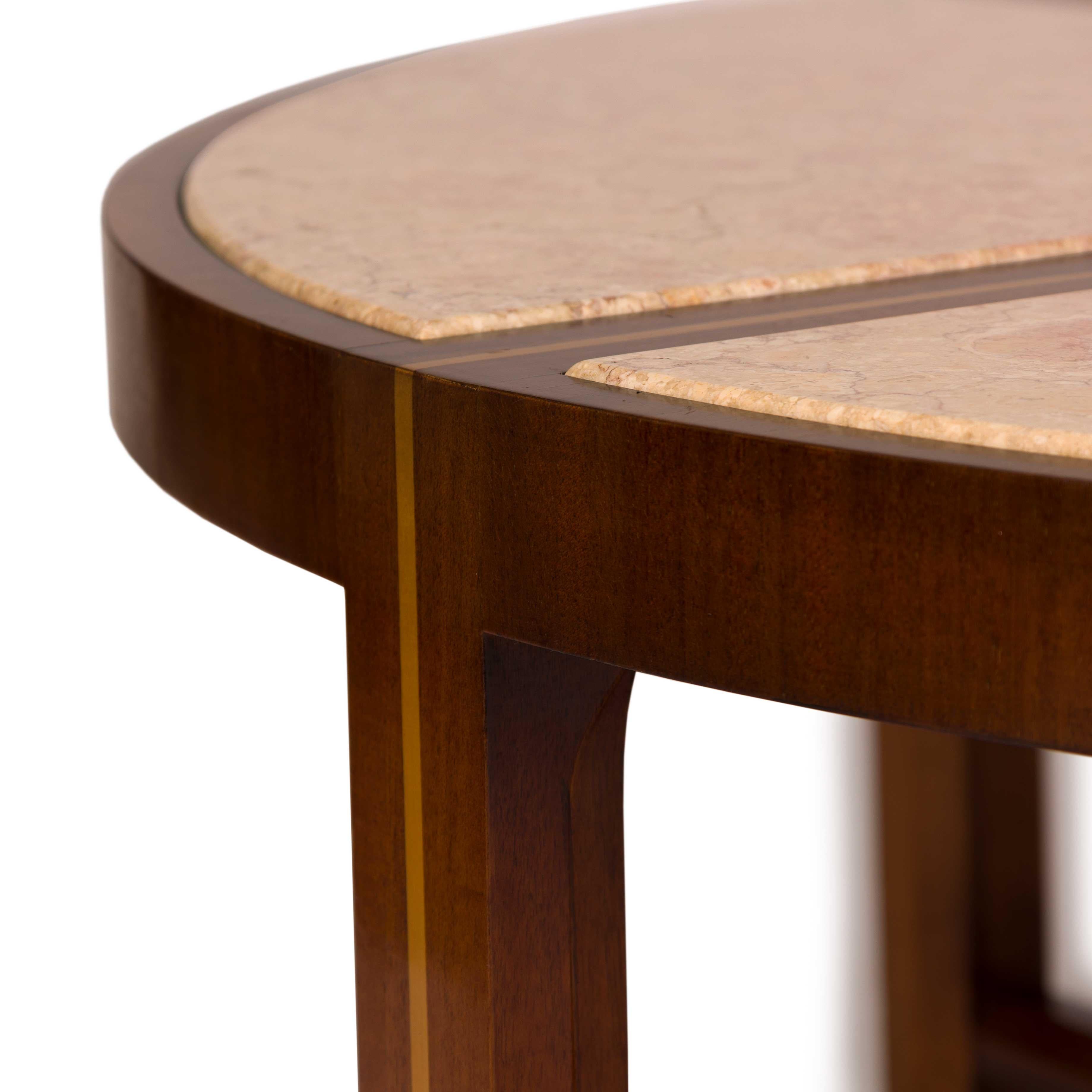Américain Table basse Tommi Parzinger en noyer, travertin, USA 1950 en vente