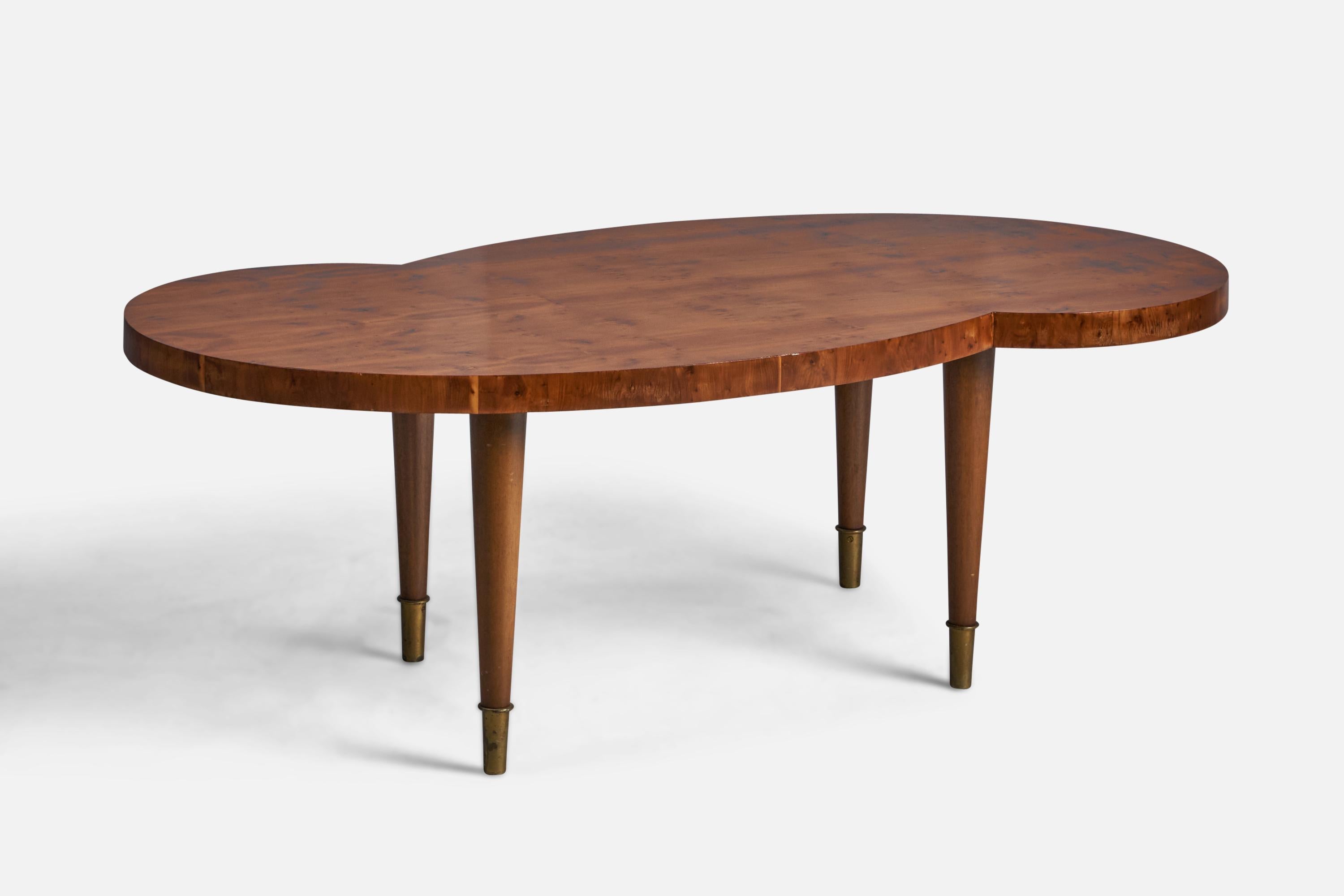 Mid-Century Modern Tommi Parzinger, Coffee Table, Mahogany Burl, Brass, USA, 1950s For Sale