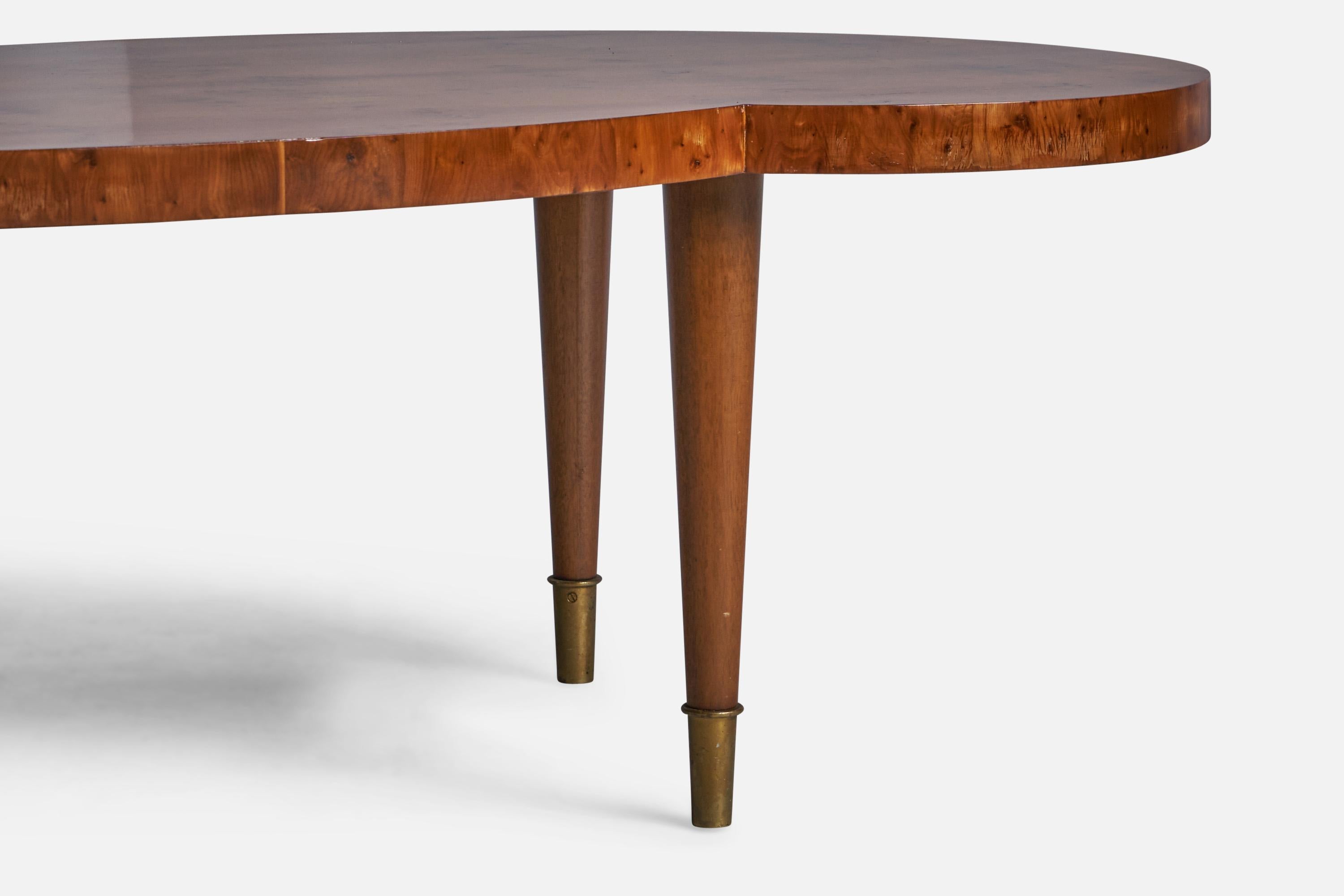 American Tommi Parzinger, Coffee Table, Mahogany Burl, Brass, USA, 1950s For Sale