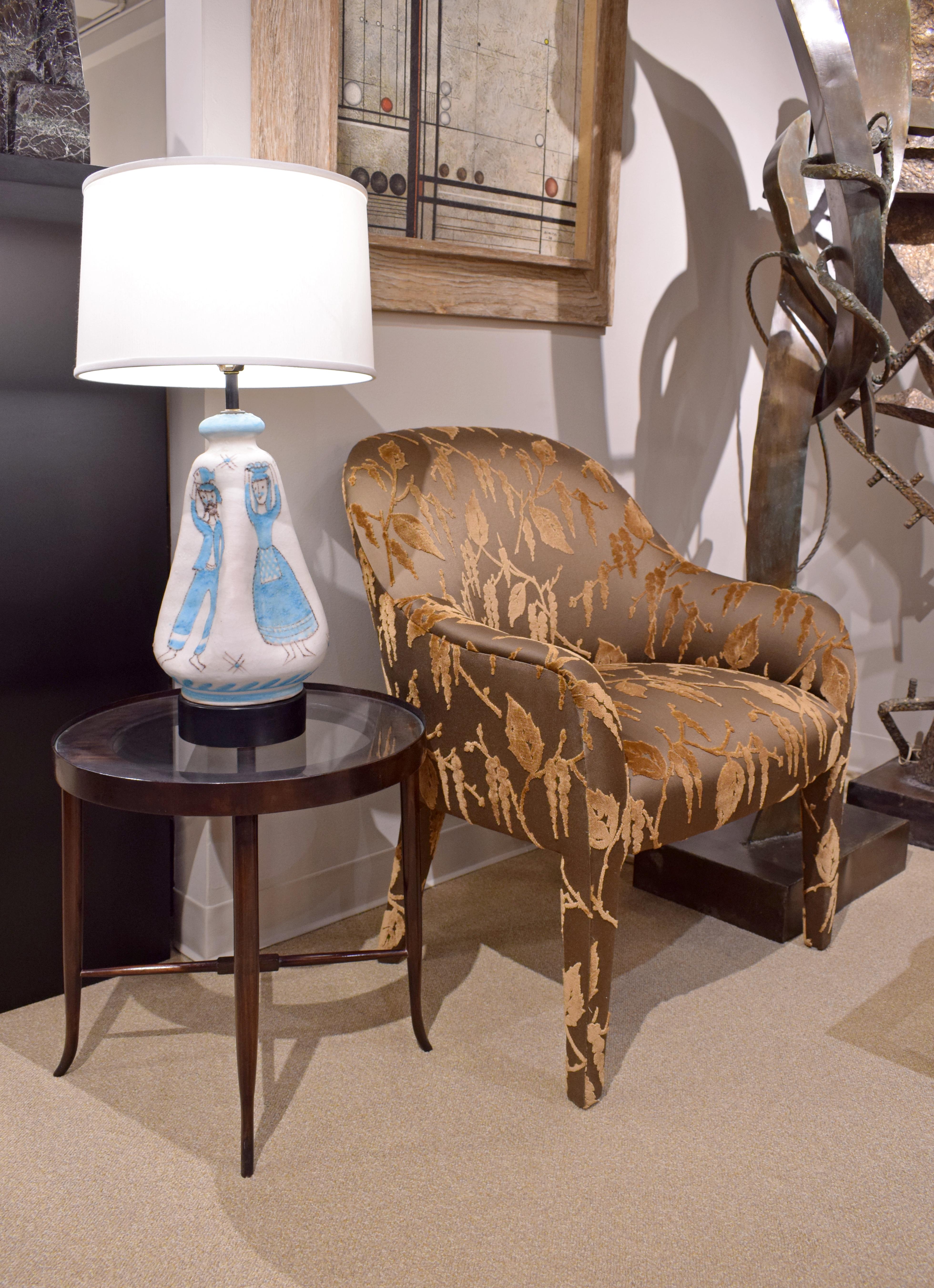 Hand-Crafted Tommi Parzinger Elegant Side Table With Tapering Legs, 1950s