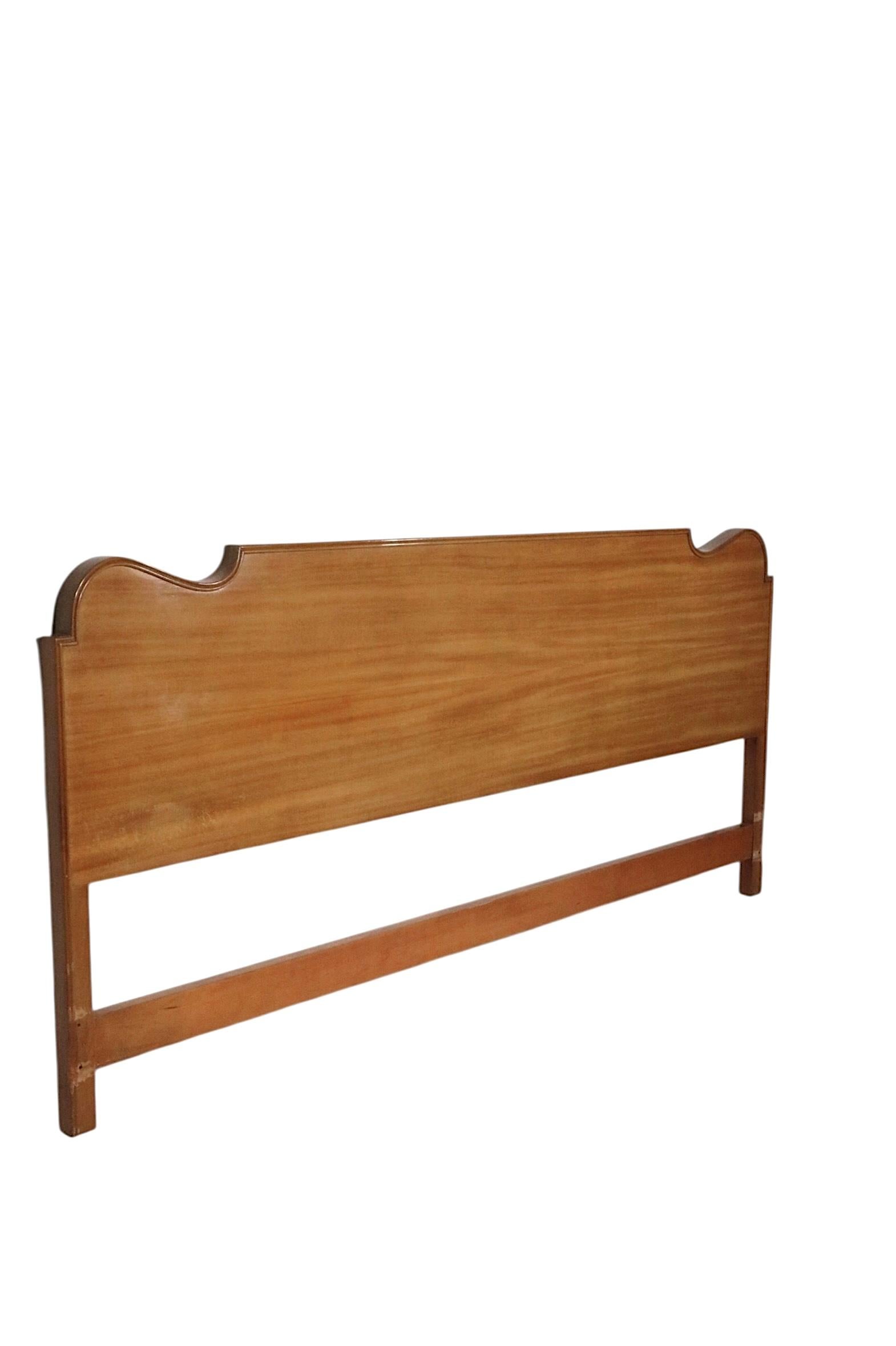 Tommi Parzinger For Charak Hollywood Regency King Size Bed For Sale 6