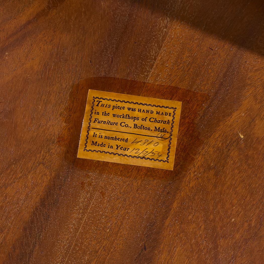 Tommi Parzinger pour Charak Table d'appoint en laiton et acajou du milieu du siècle - Paire en vente 4