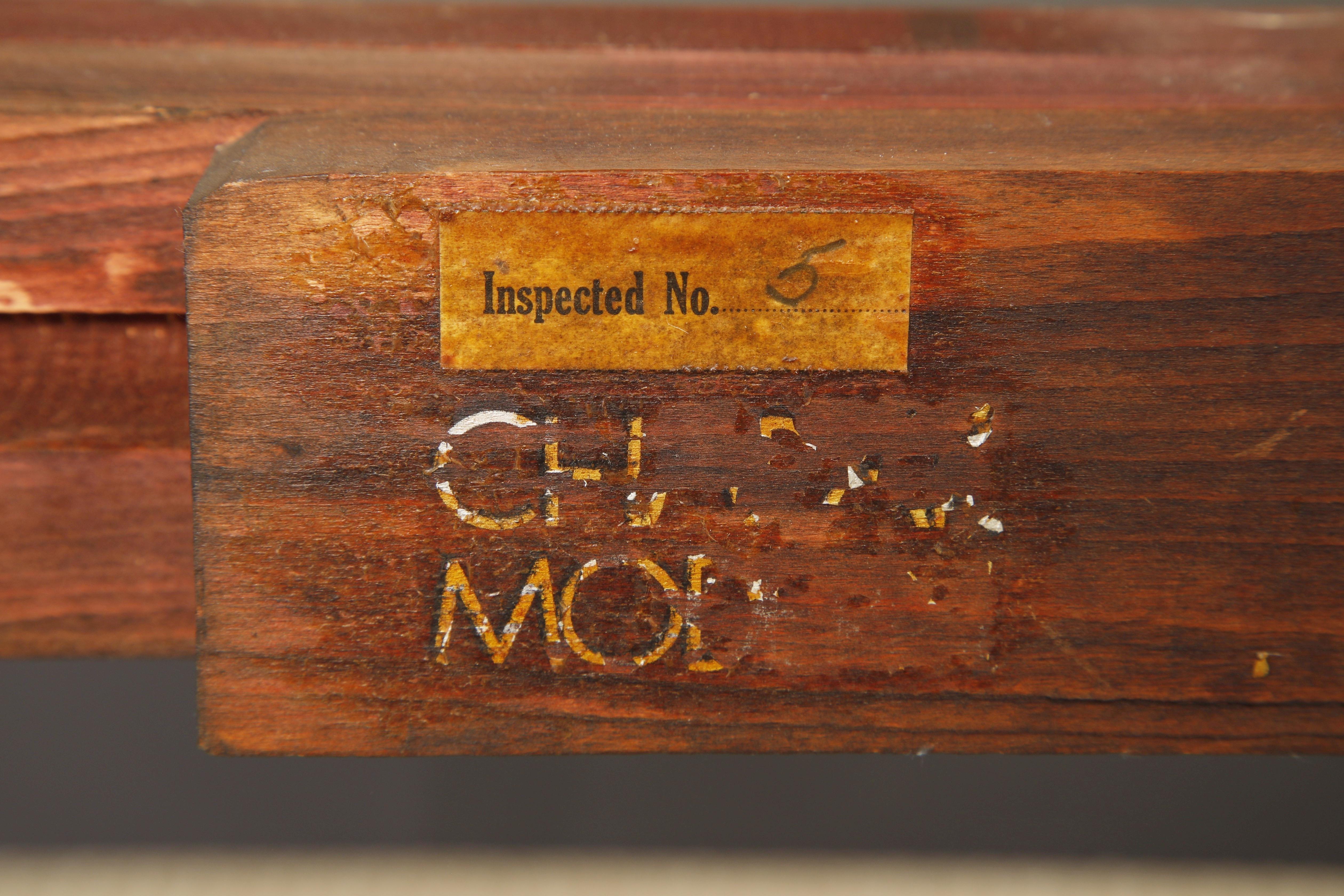 Tommi Parzinger for Charak Modern Extendable Dining Table, c 1950s, Signed Bon état - En vente à Los Angeles, CA