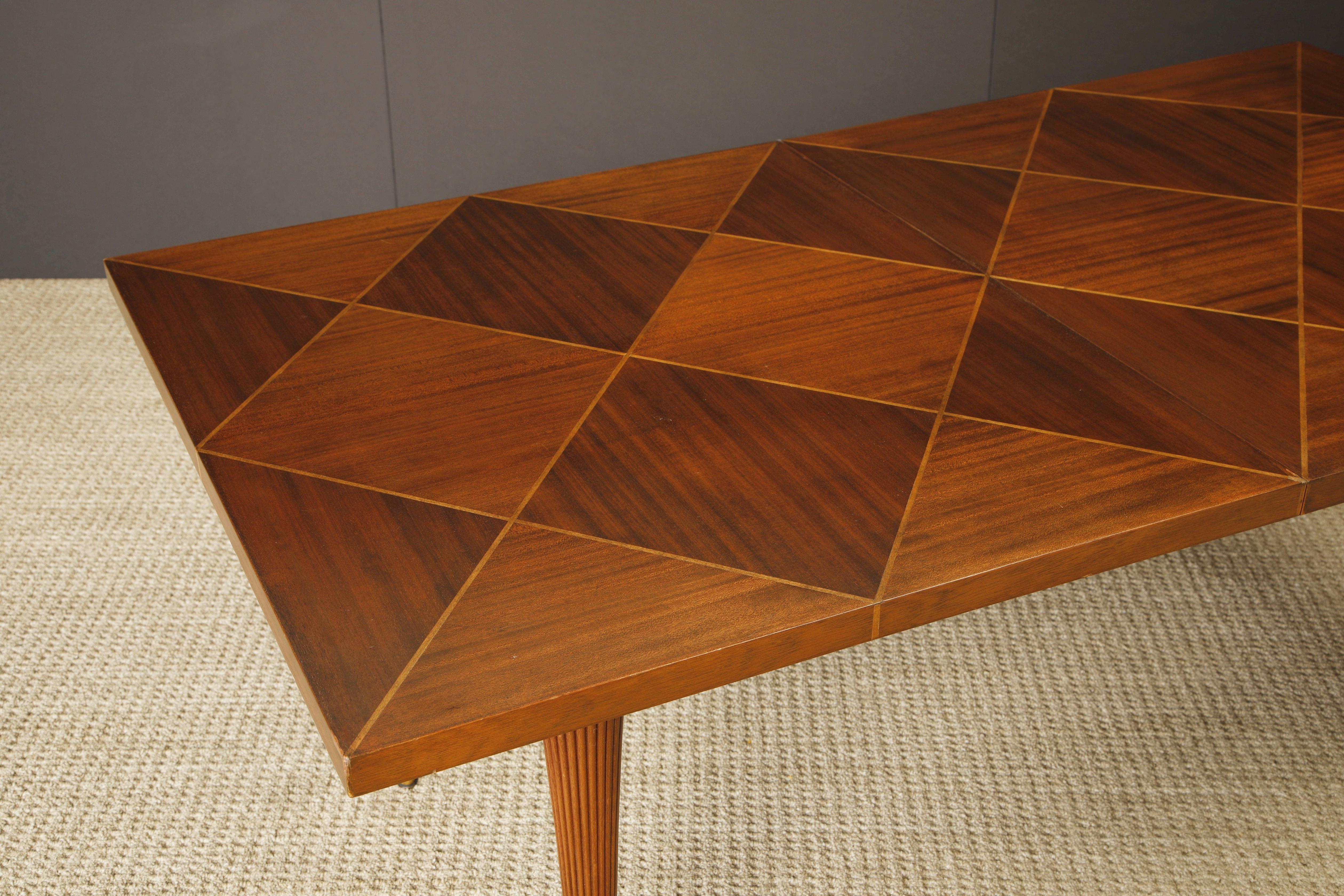 Tommi Parzinger for Charak Modern Extendable Dining Table, c 1950s, Signed en vente 3