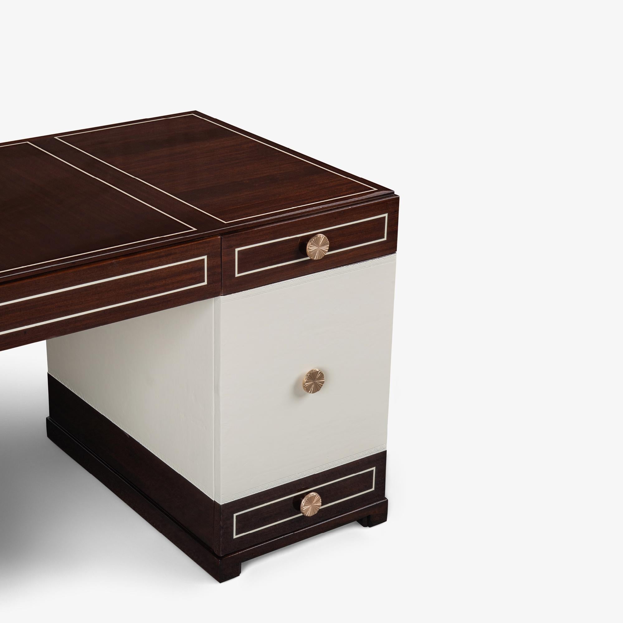 Tommi Parzinger para Charak Escritorio moderno de caoba y cuero en venta 4