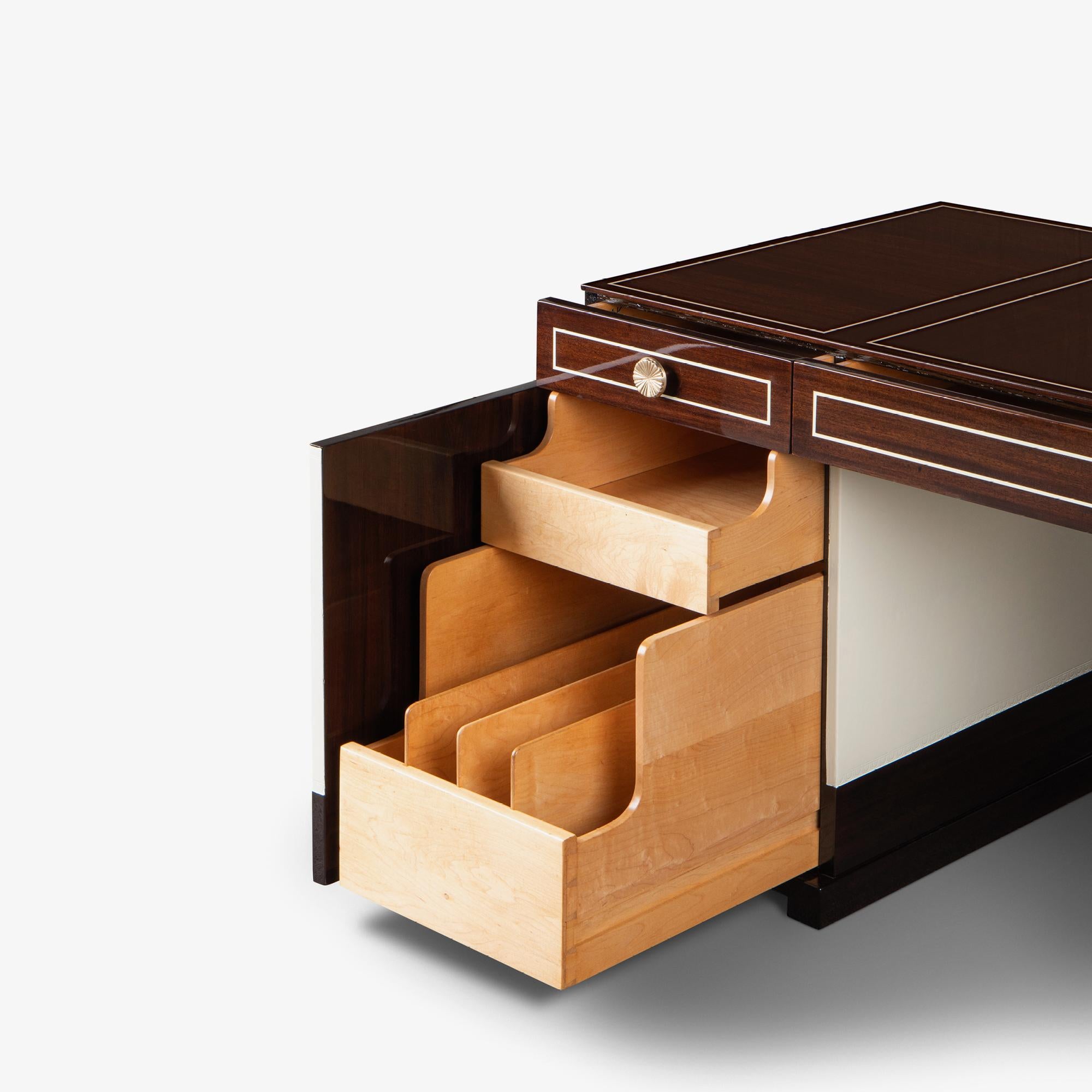 Tommi Parzinger para Charak Escritorio moderno de caoba y cuero en venta 7