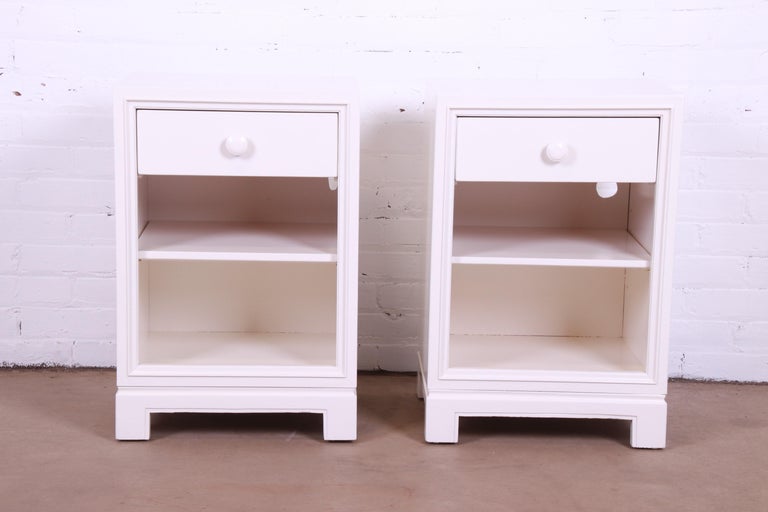 American Tommi Parzinger for Charak Modern White Lacquered Nightstands, Newly Refinished For Sale