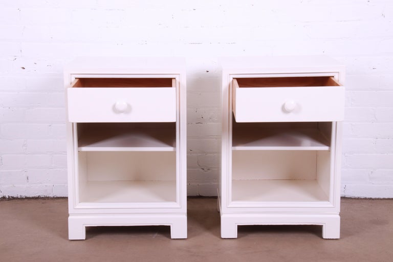 Mahogany Tommi Parzinger for Charak Modern White Lacquered Nightstands, Newly Refinished For Sale