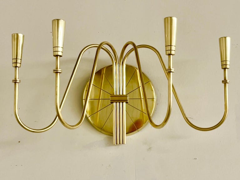 American Tommi Parzinger for Dorlyn Silversmiths Four Arm Brass Wall Candelabrum For Sale
