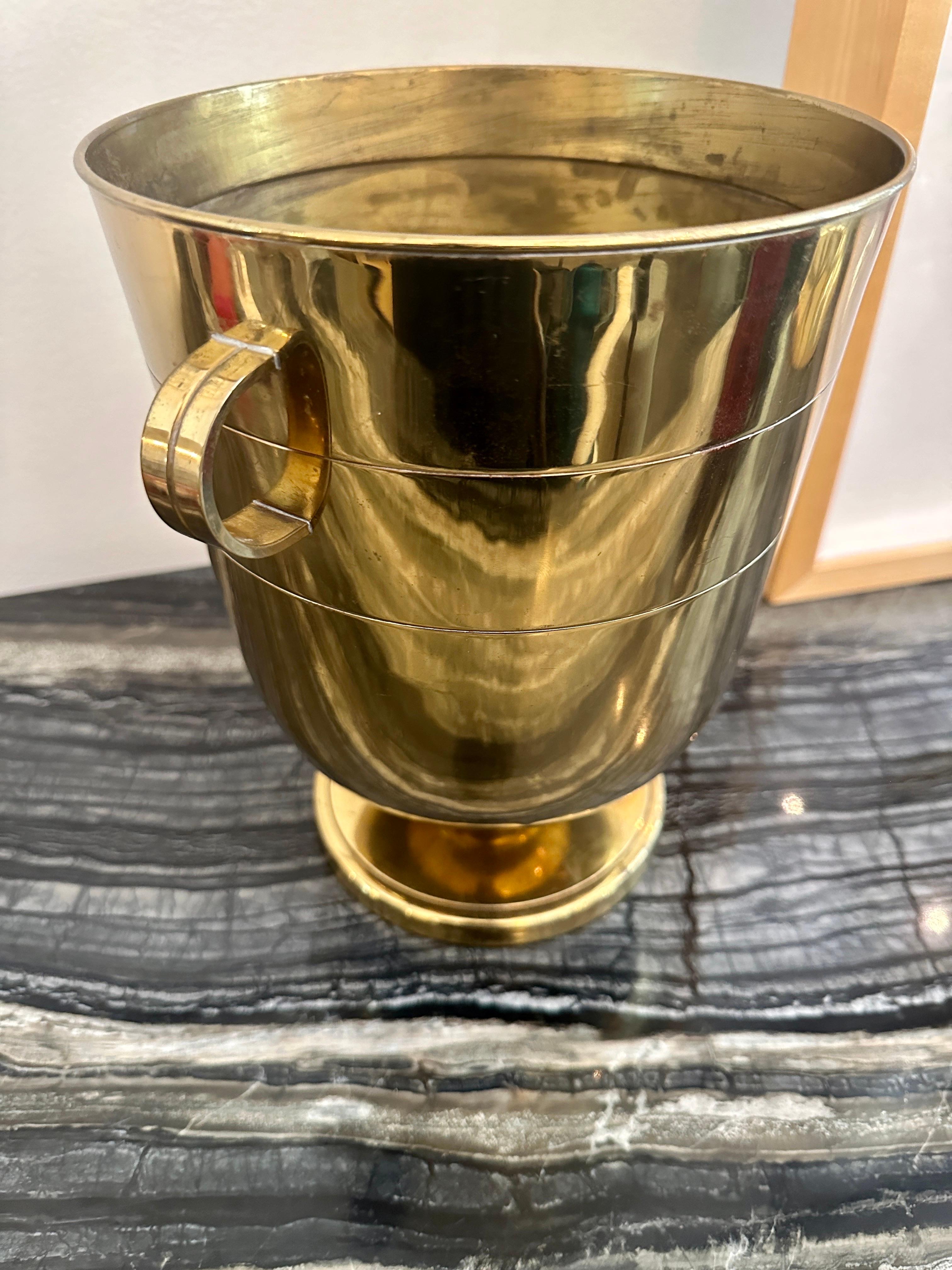 Mid-Century Modern Tommi Parzinger for Dorlyn Silversmiths Solid Brass Champagne Cooler For Sale