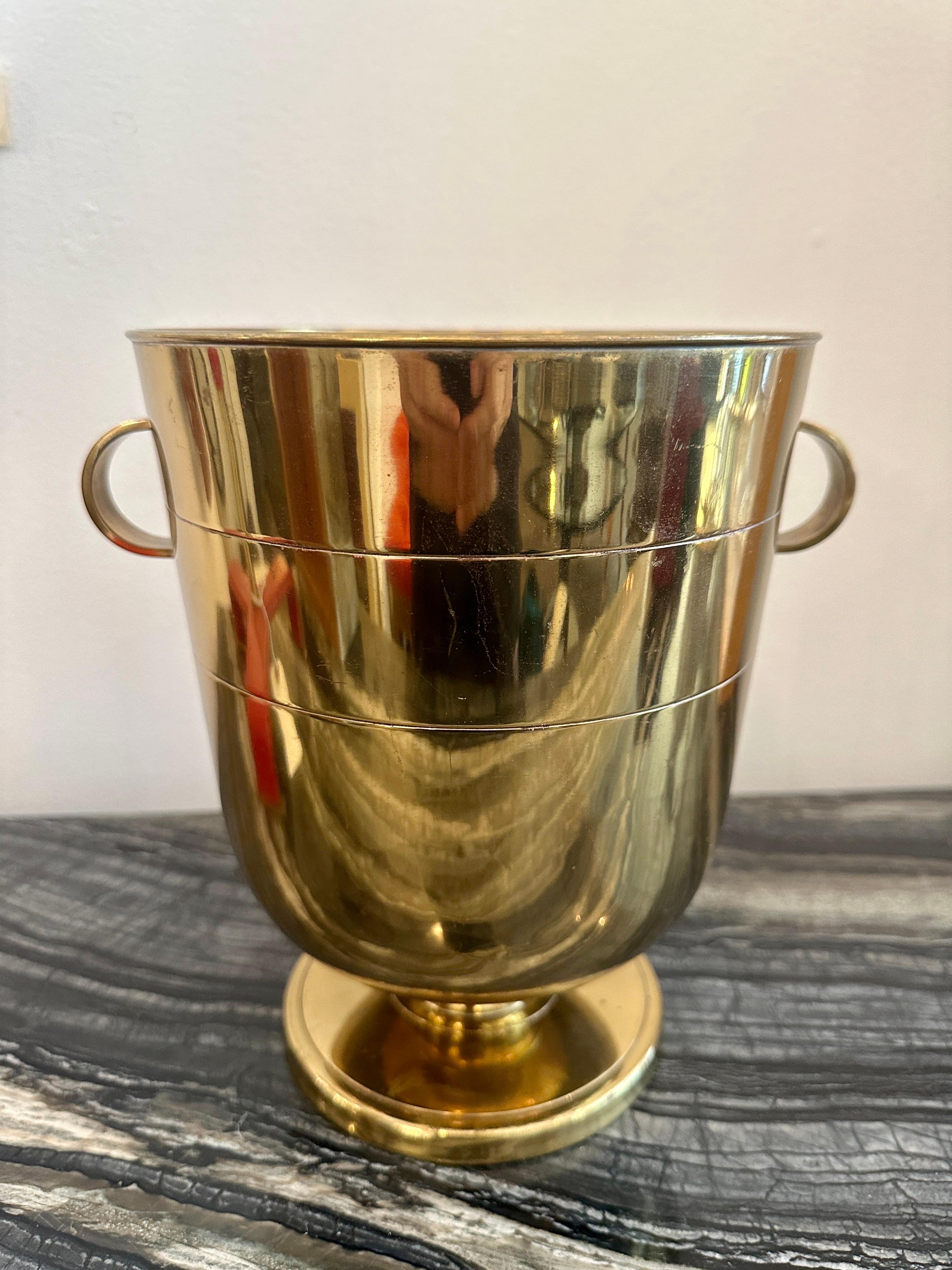 Mid-20th Century Tommi Parzinger for Dorlyn Silversmiths Solid Brass Champagne Cooler For Sale