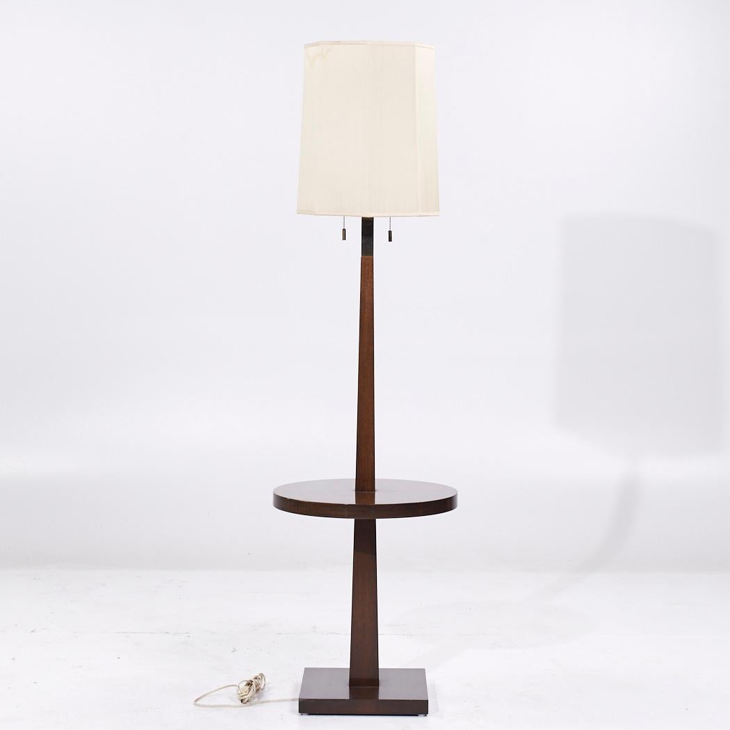 Fin du 20e siècle Tommi Parzinger for Parzinger Originals Mid Century Floor Lamp with Side Table en vente