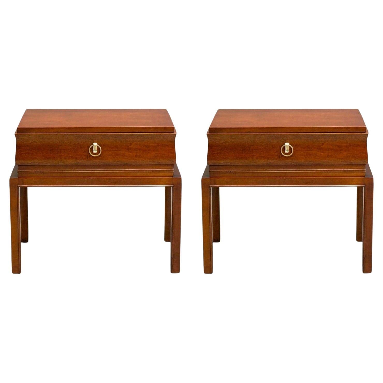 Tommi Parzinger, Comodini bassi in mogano e ottone, USA, anni '60 in vendita
