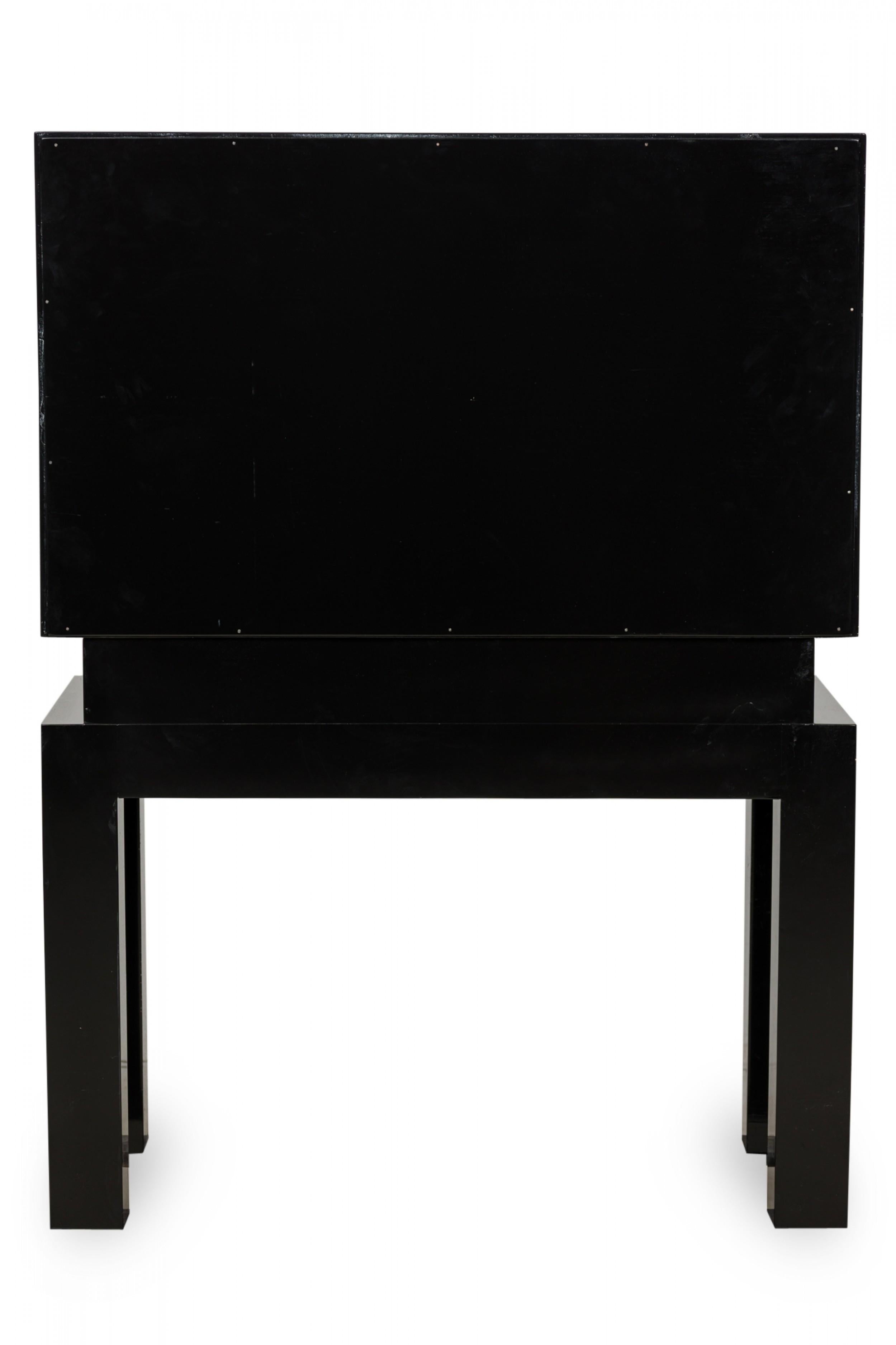 20th Century Tommi Parzinger Midcentury American Modern Black Lacquered Bar Cabinet For Sale