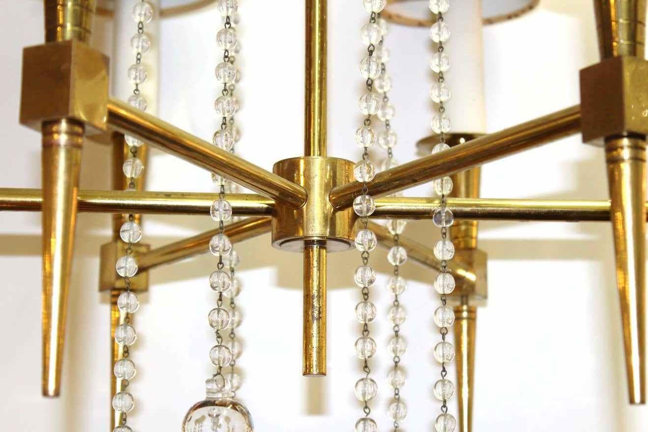 Tommi Parzinger Mid-Century Modern Brass & Crystal Chandelier In Good Condition In Astoria, NY