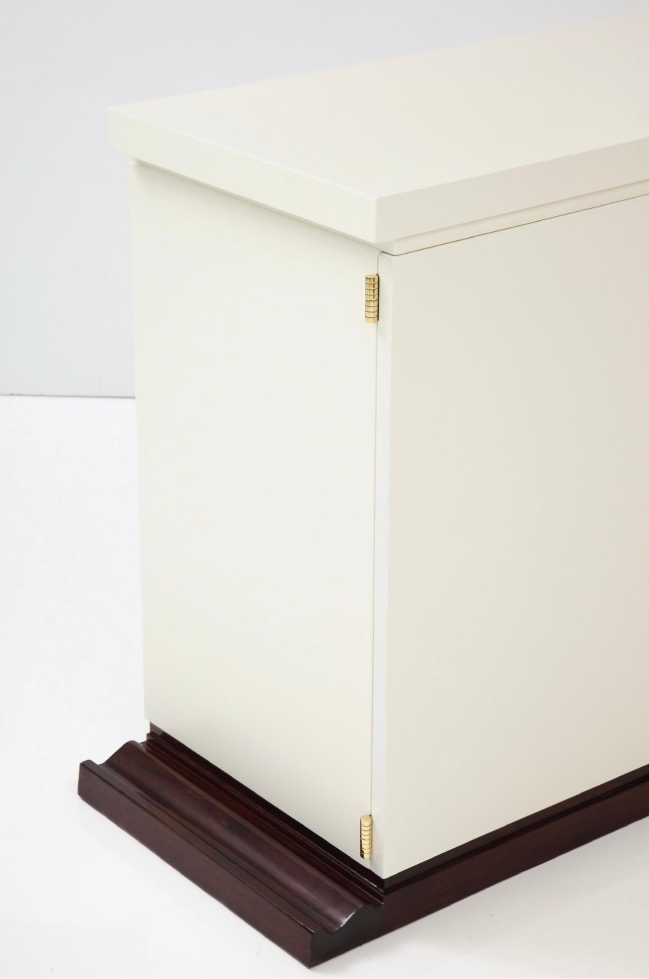 Tommi Parzinger Originals 1960 Credenza americana di metà secolo  Armadietto in vendita 3