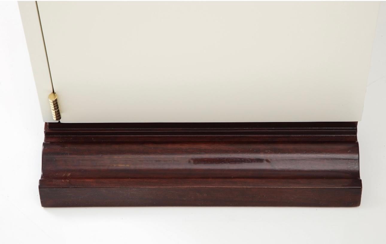 Tommi Parzinger Originals 1960 Credenza americana di metà secolo  Armadietto in vendita 4