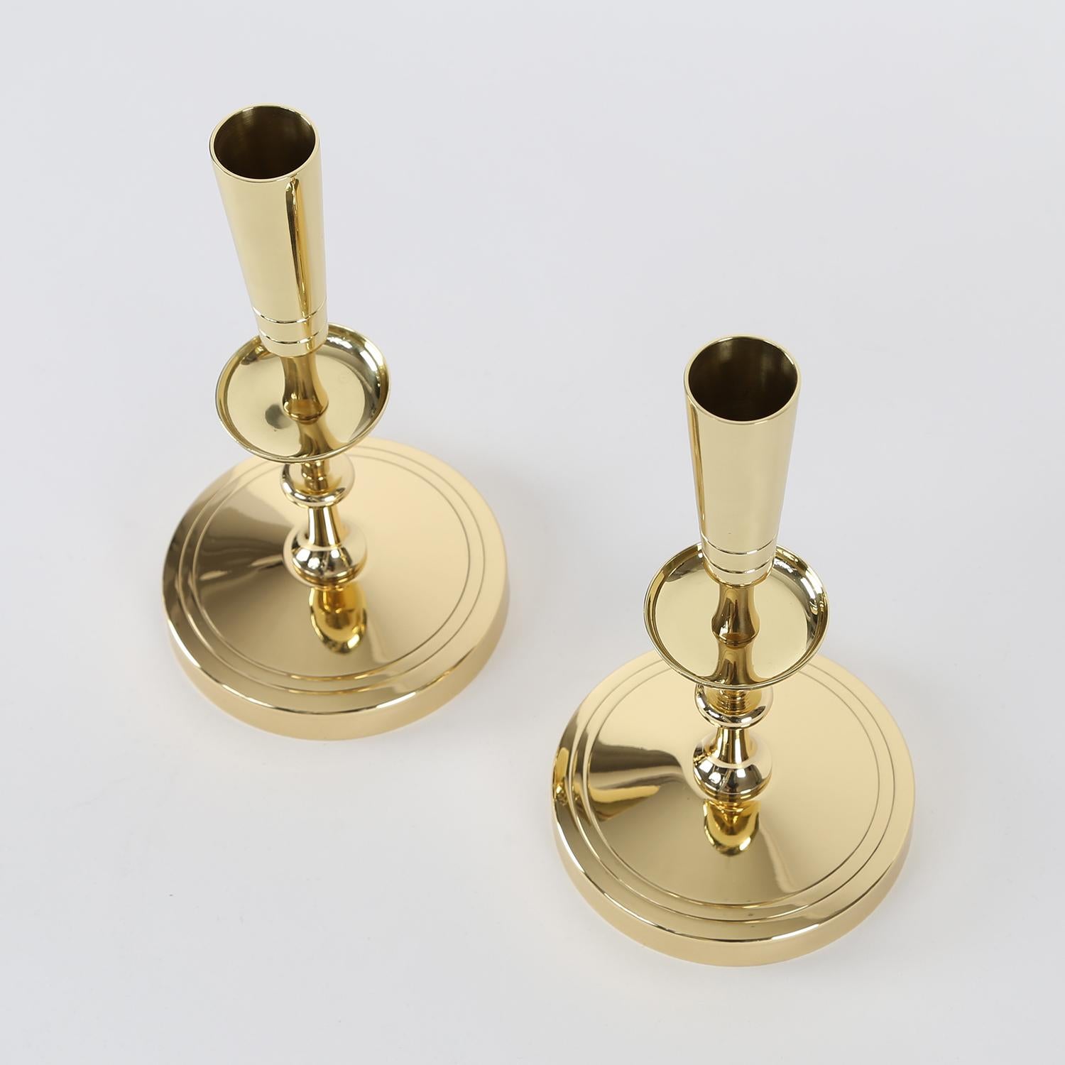Mid-Century Modern Tommi Parzinger Pair of Candelabra in Polished Brass, 1950s, 'Signed' For Sale