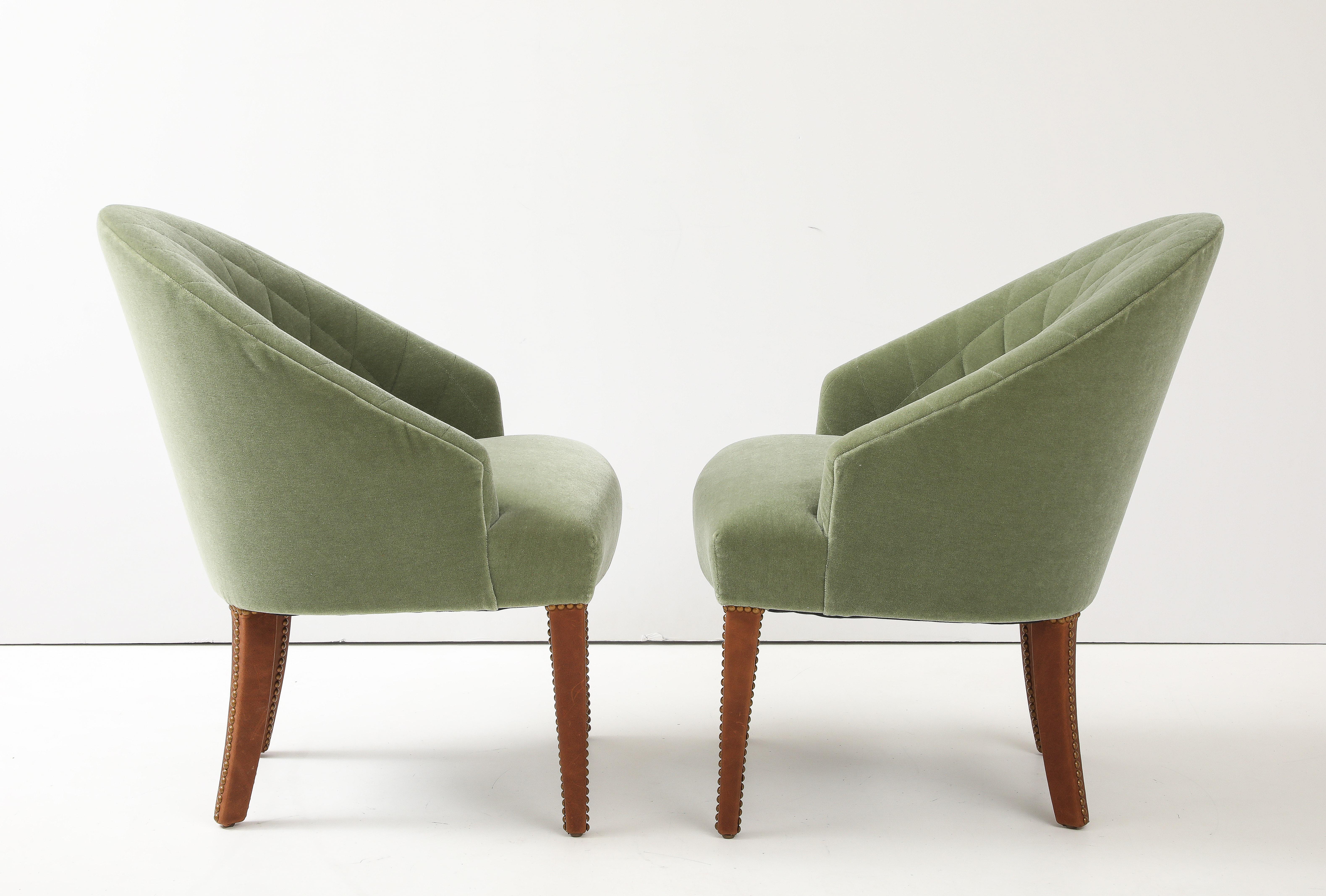 Tommi Parzinger Pistazien-Mohair-Clubstühle im Angebot 4