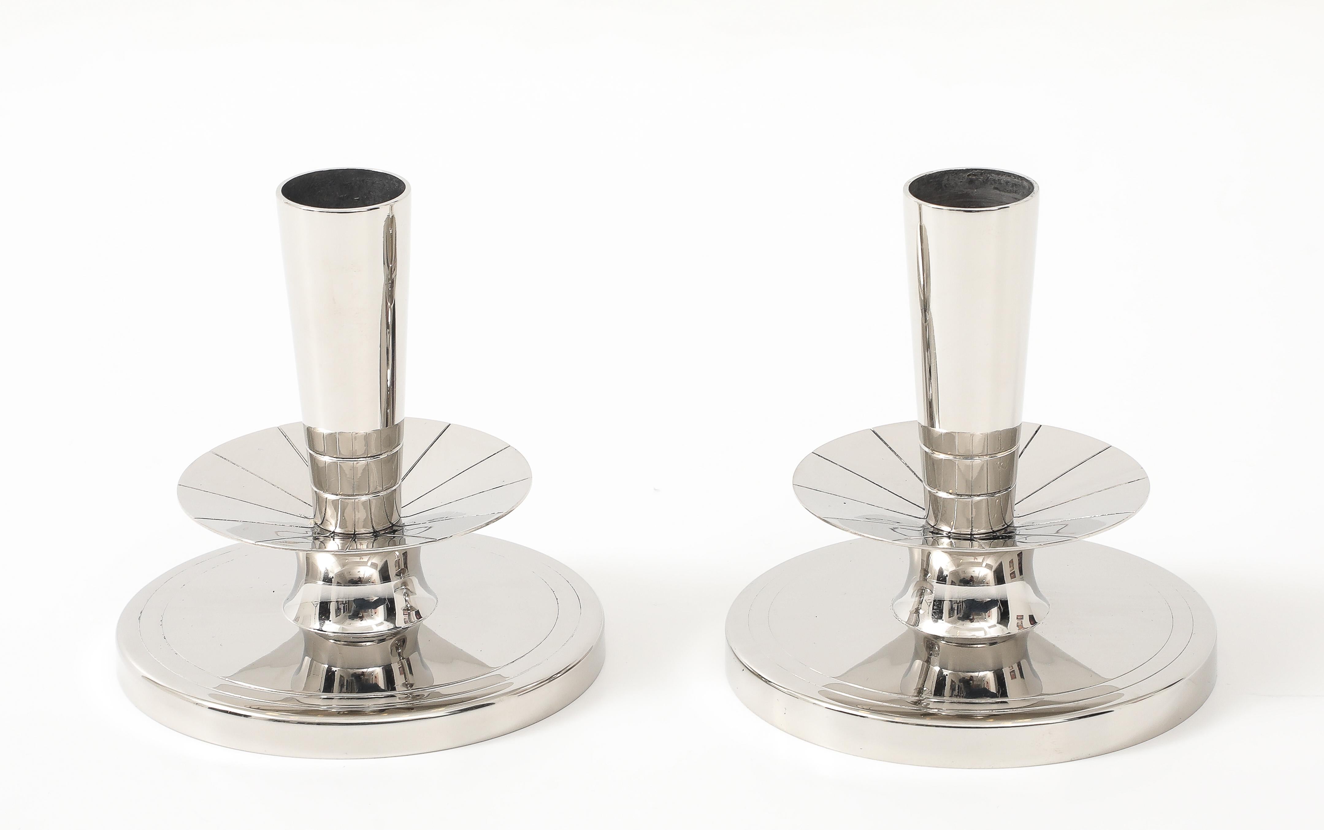 XX secolo Tommi Parzinger Polished NIckel Candlesticks in vendita