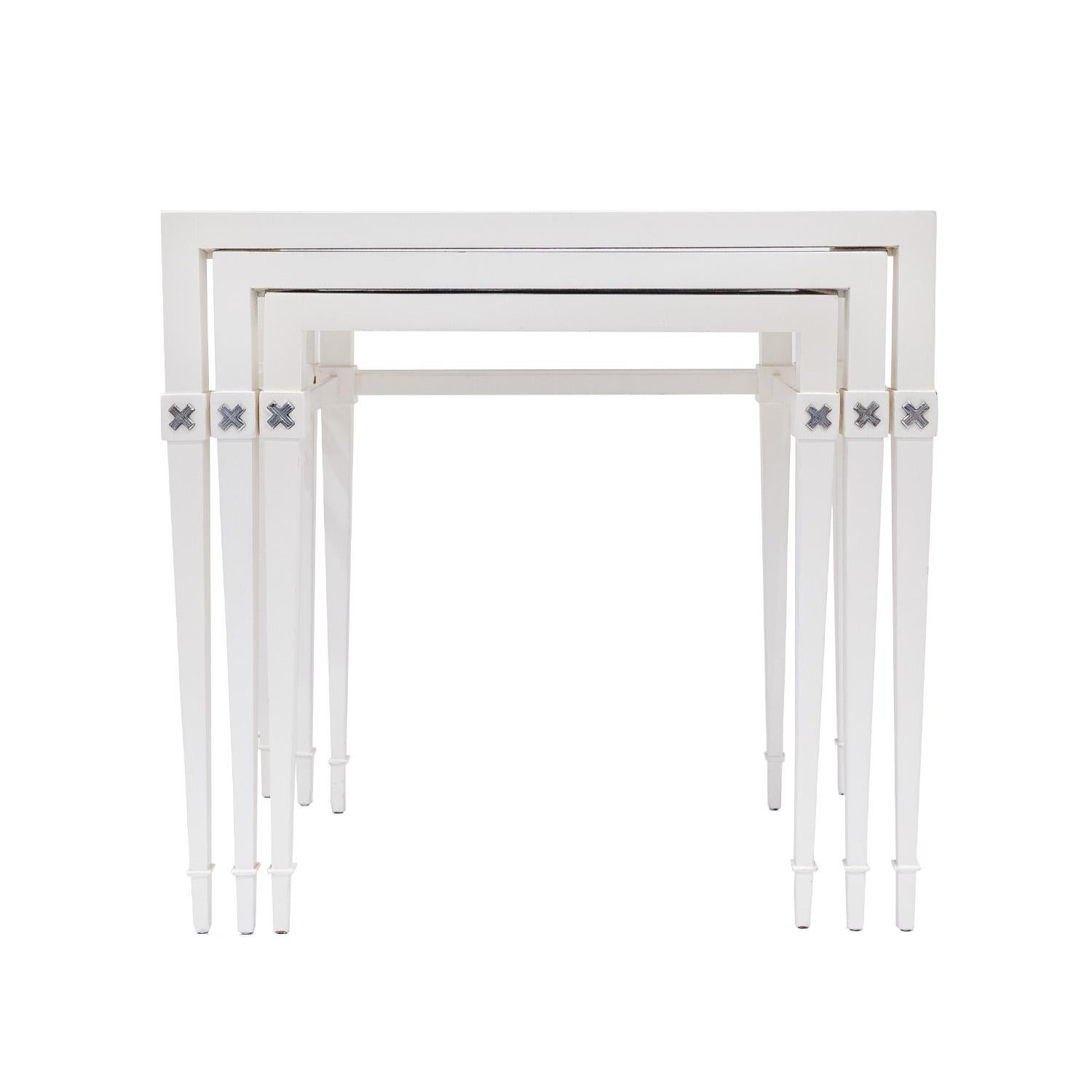 Mid-Century Modern Tommi Parzinger Rare Set of 3 Nesting Tables in White Lacquer 1940s, 'Signed' For Sale