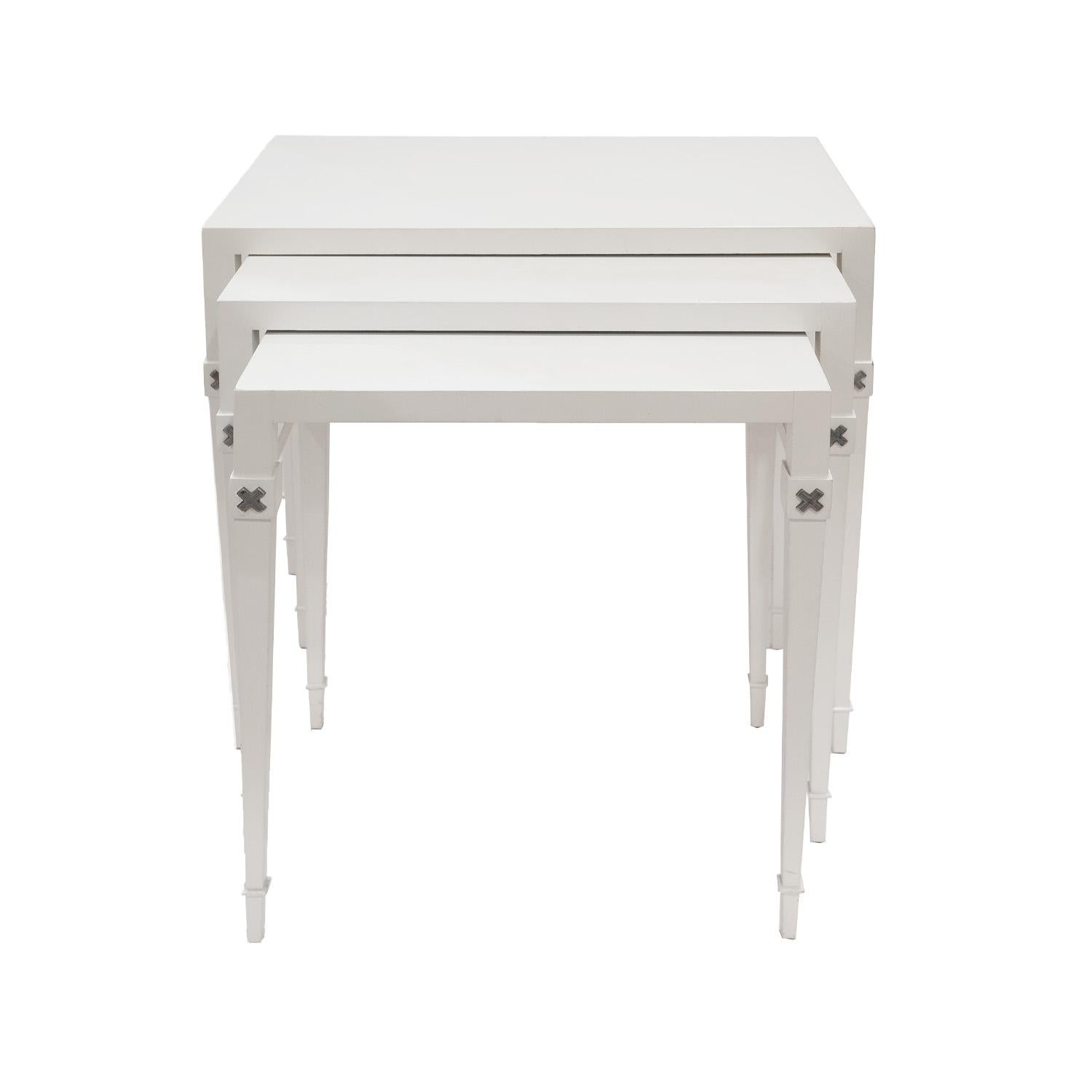 American Tommi Parzinger Rare Set of 3 Nesting Tables in White Lacquer 1940s, 'Signed' For Sale