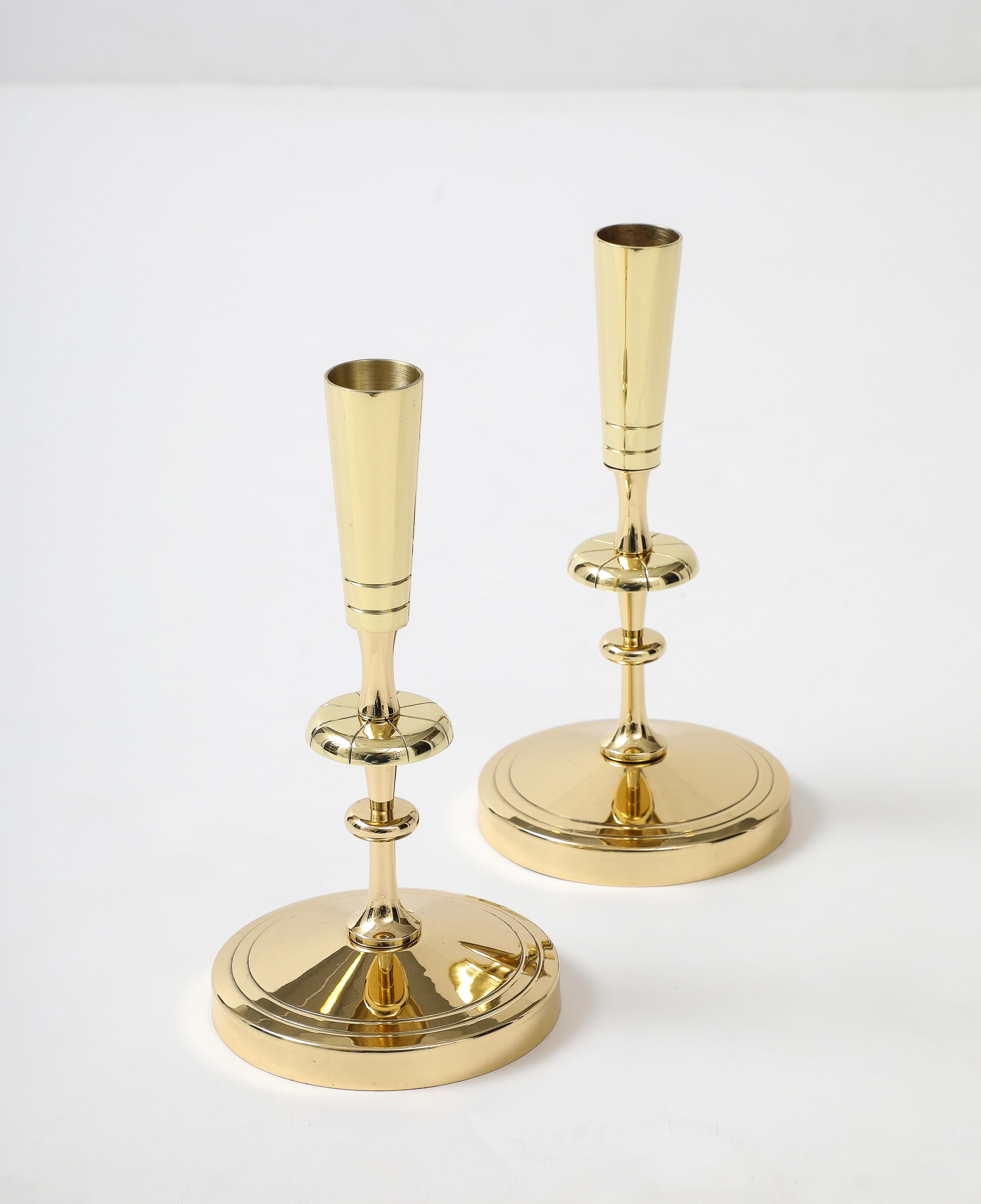 Tommi Parzinger Round Base Candlesticks In Excellent Condition For Sale In New York, NY