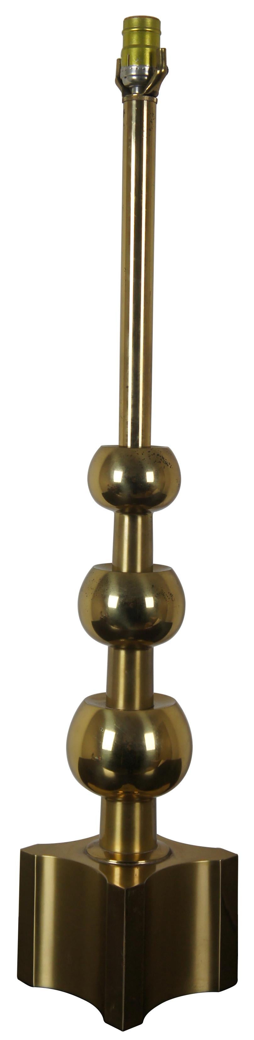 Tommi Parzinger Stiffel Mid-Century Modern Brass Stacked Balls Gold Table Lamp In Good Condition In Dayton, OH
