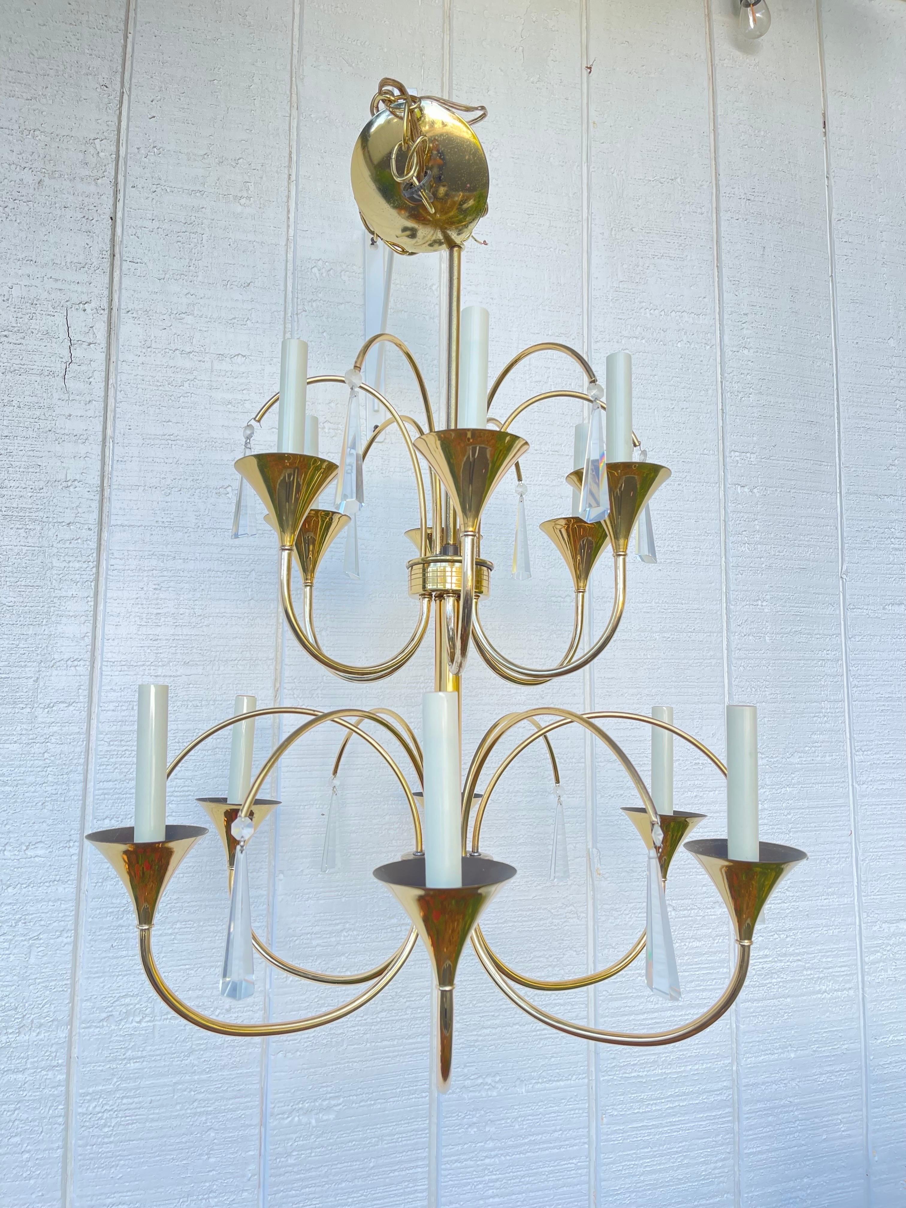 Mid-Century Modern Tommi Parzinger Style Brass and Lucite Chandelier For Sale