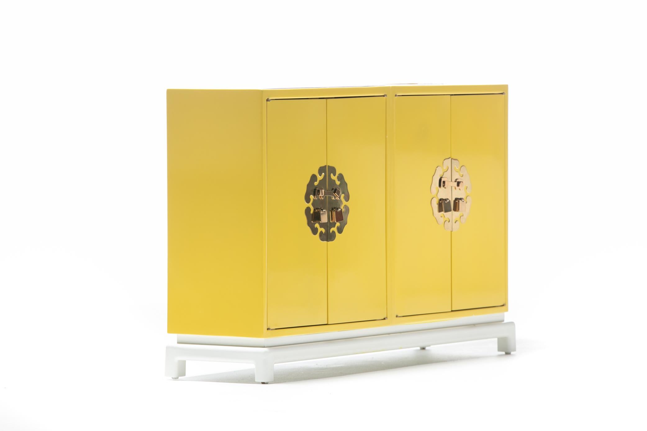 Tommi Parzinger Style Hollywood Regency Yellow & White Cabinet or Console In Good Condition For Sale In Saint Louis, MO