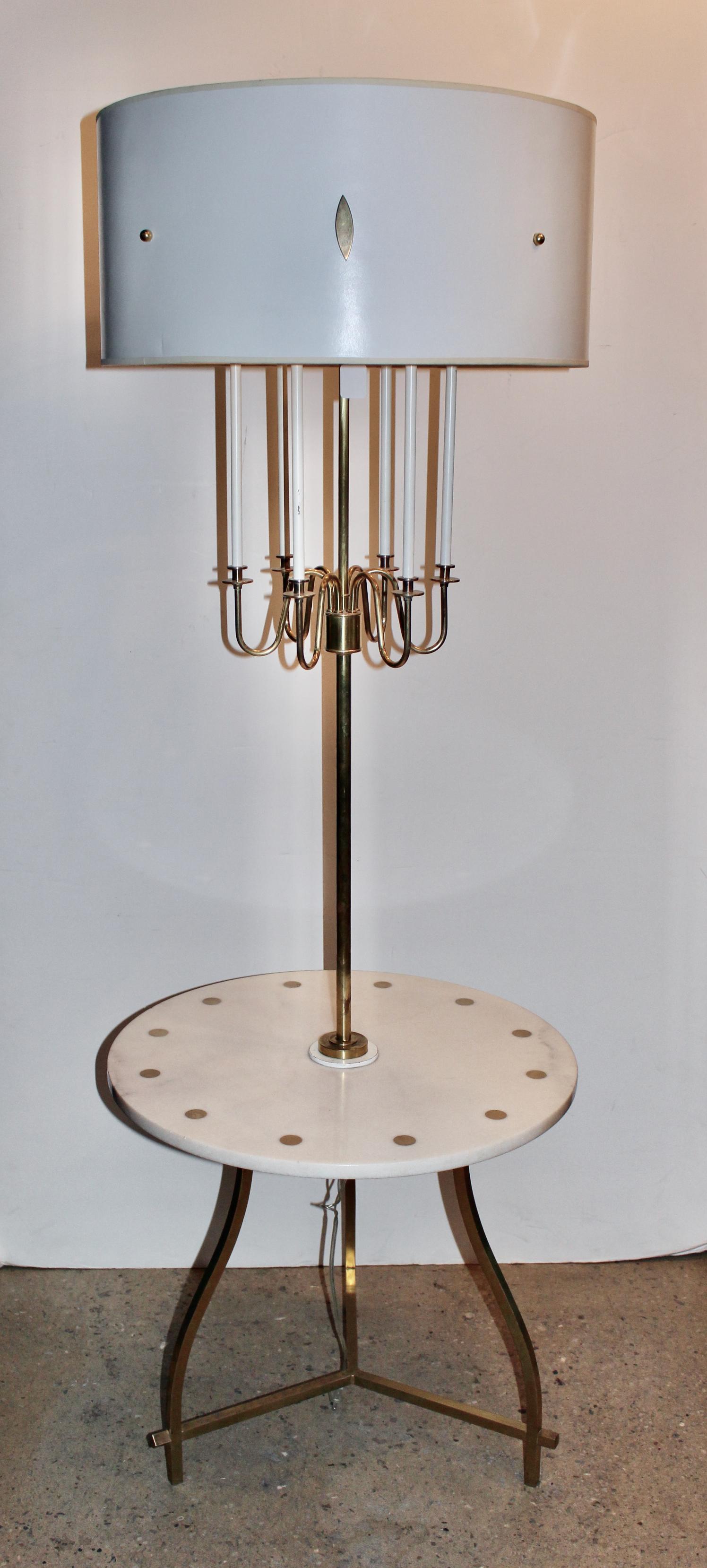 Parzinger Style Candlestick Side Side Table Floor Lamp in Marble & Brass en vente 3