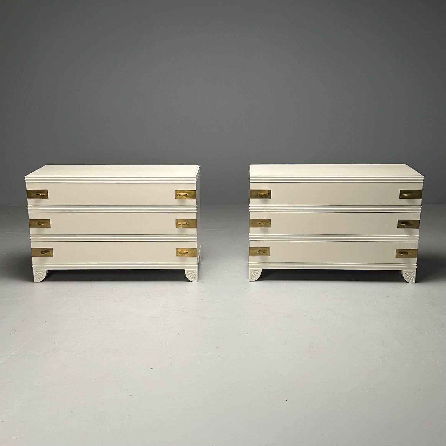 Mid-Century moderno Stile Tommi Parzinger, Mid-Century Modern, Armadi, Vernice bianca, Bronzo in vendita