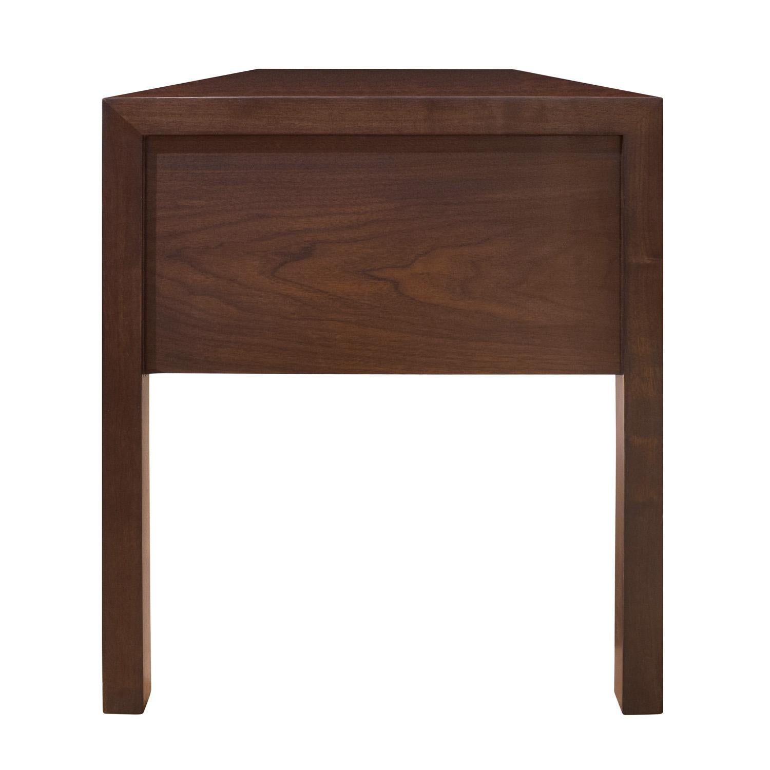 American Tommi Parzinger Superb Desk in Walnut with Iconic Brass Hardware 1960s (Signed) For Sale