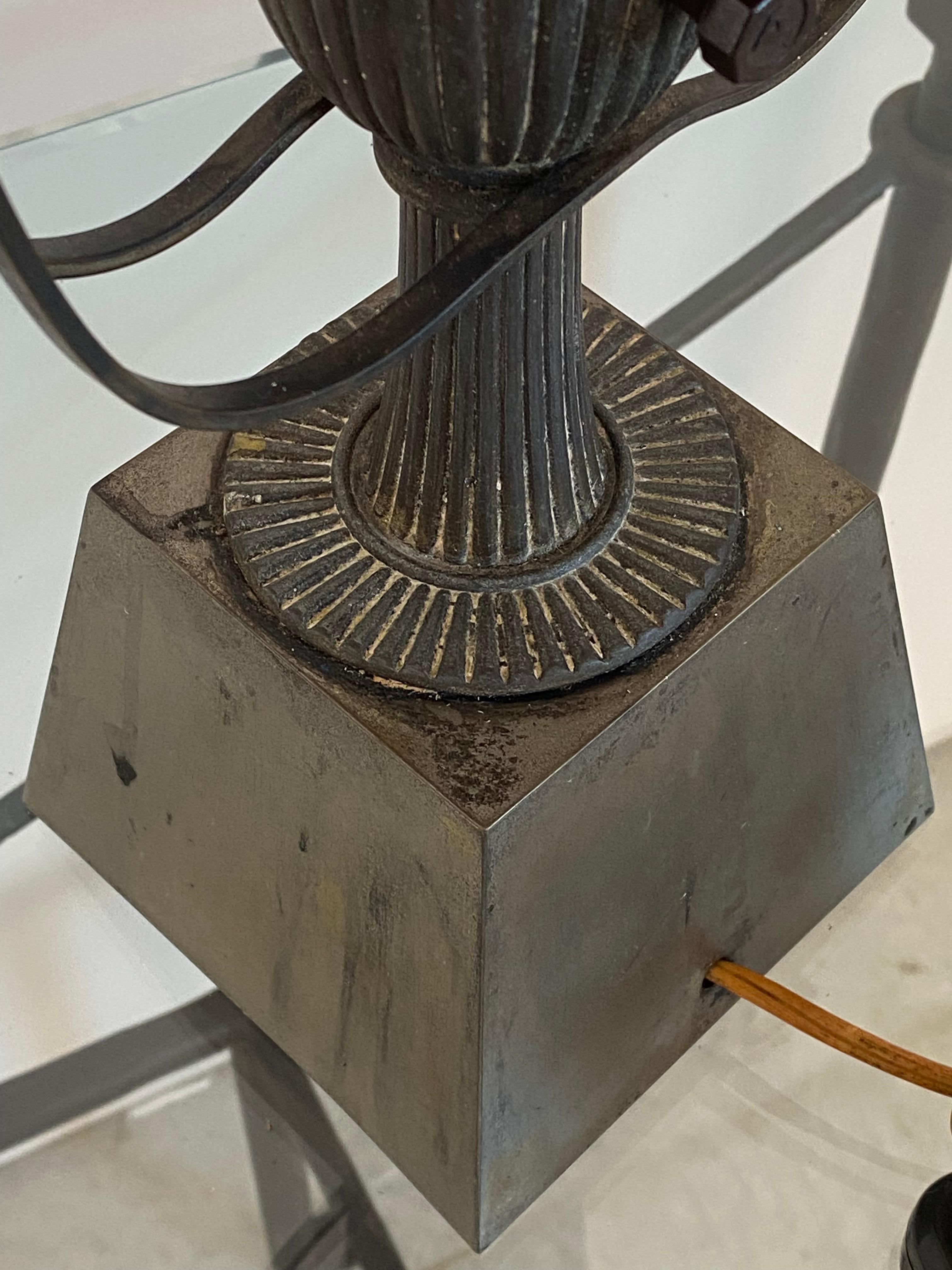 Lámpara urna Tommi Parzinger en venta 5