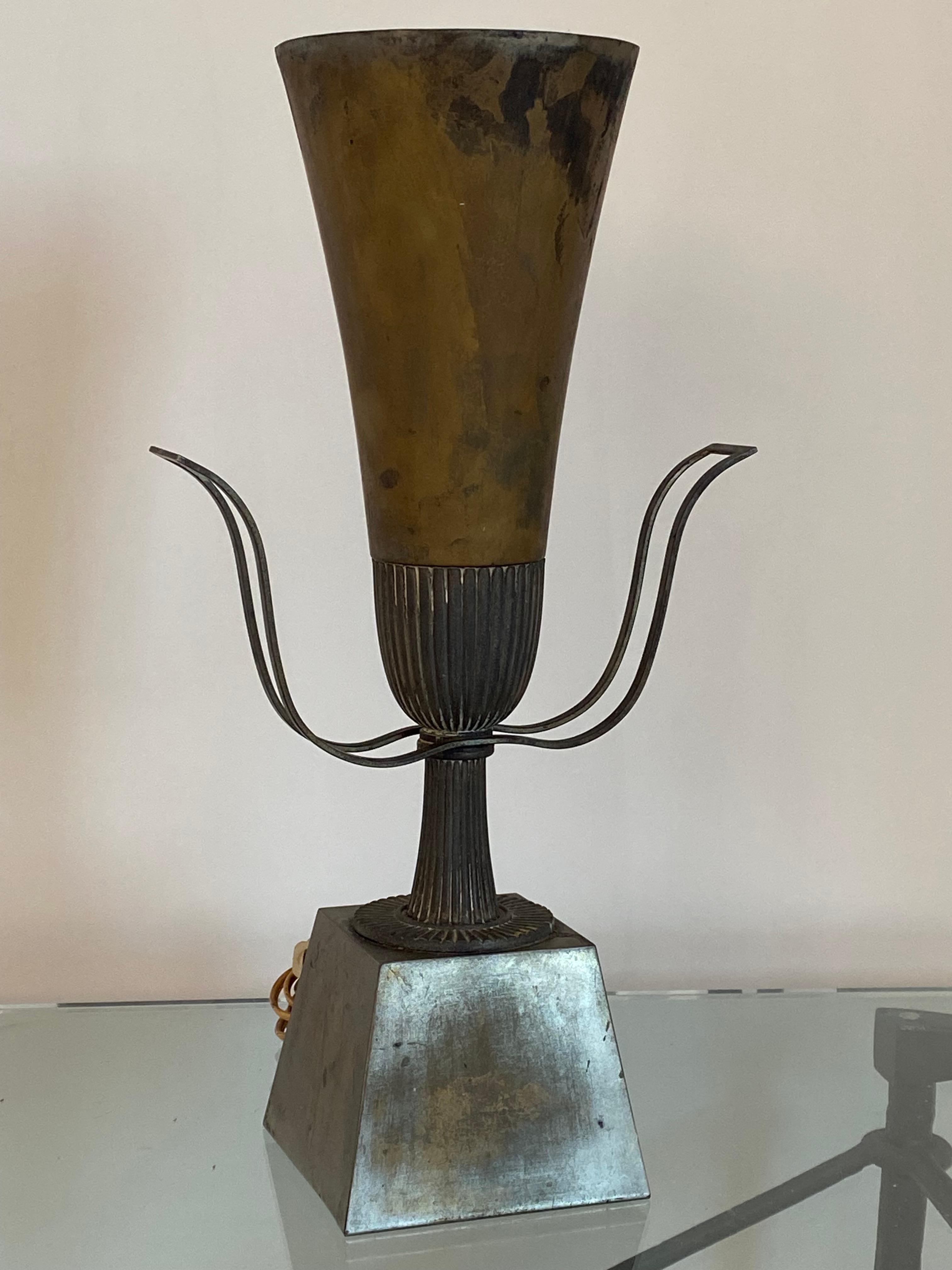 Lámpara urna Tommi Parzinger Hecho a mano en venta