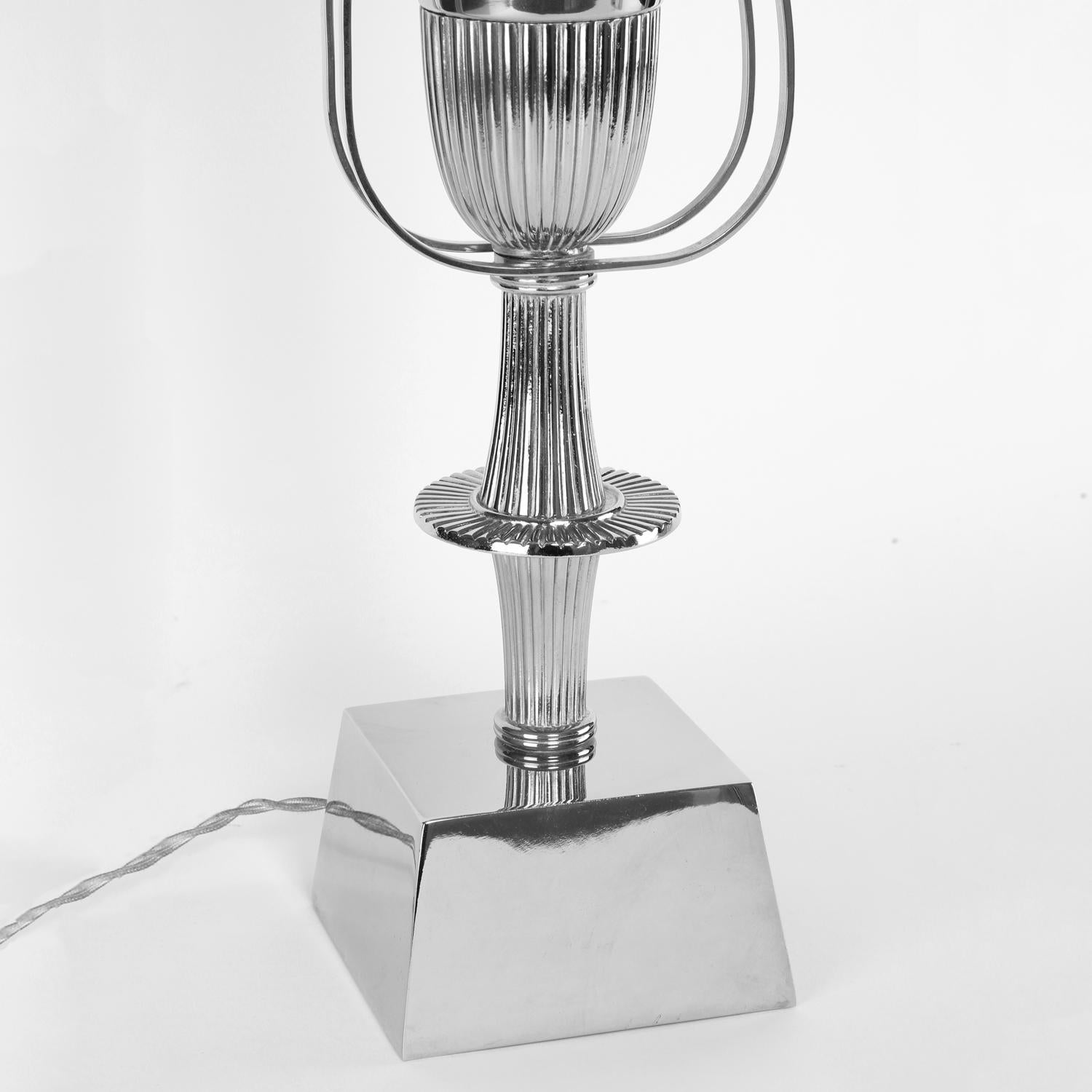 American Tommi Parzinger Urn-Shaped Silver Plated Table Lamp, 1940s For Sale