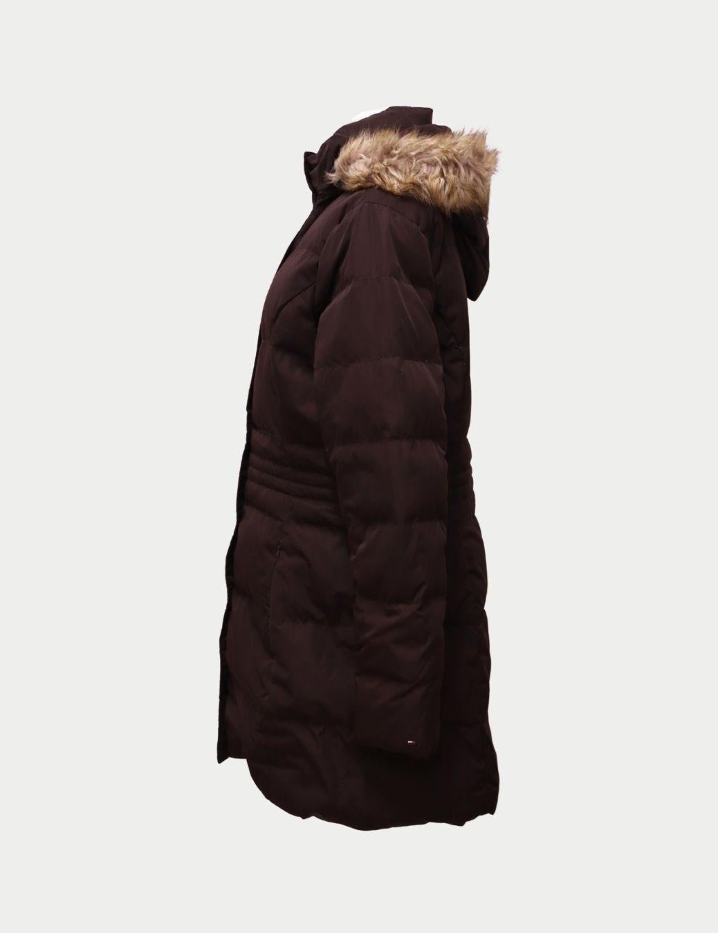 Tommy Hilfiger Brown Long Puffer Coat - XL In Good Condition For Sale In Amman, JO