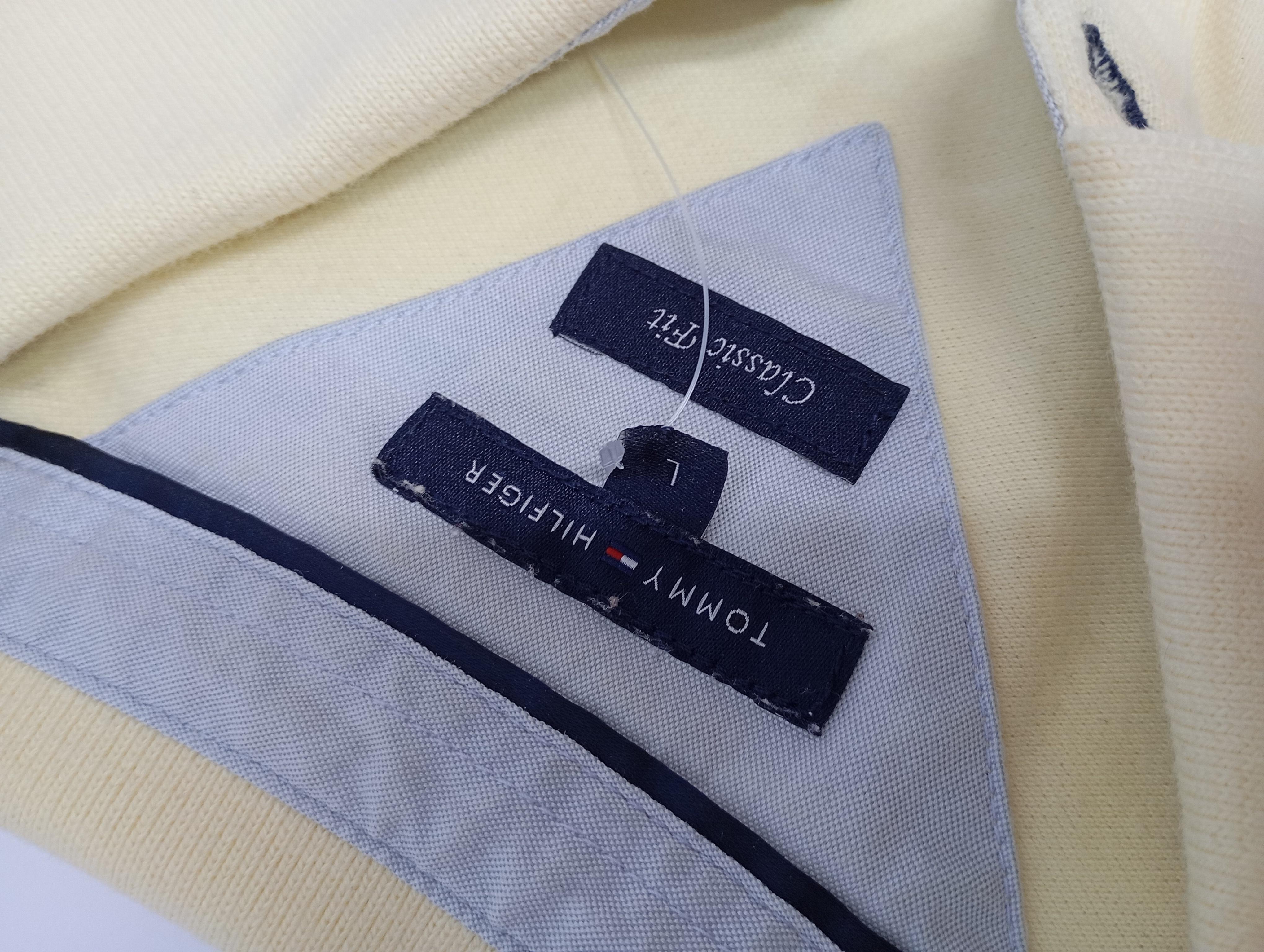 Tommy Hilfiger - EU 40 / L In Excellent Condition For Sale In Amman, JO
