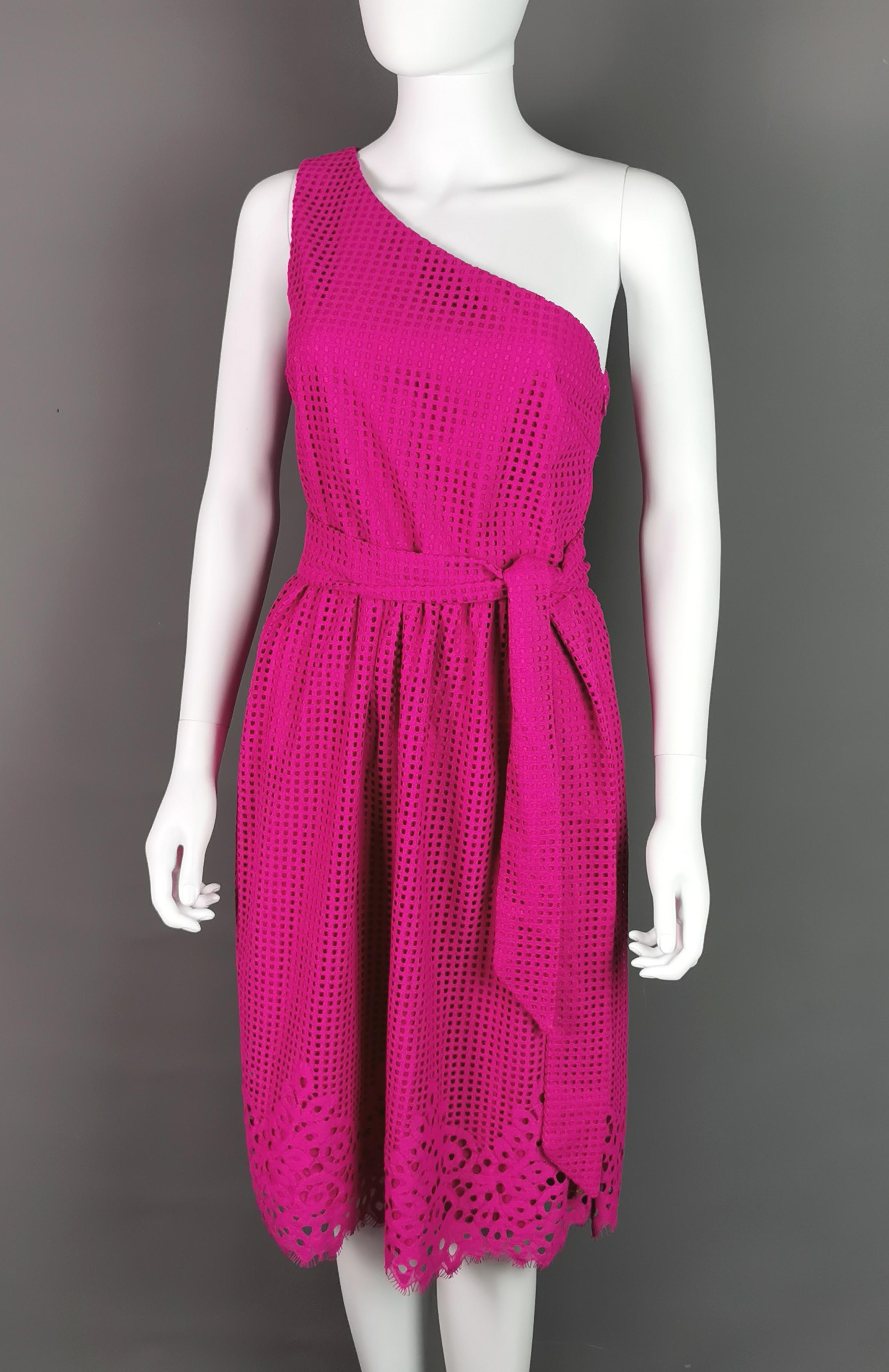 Tommy Hilfiger Helena dress, one shoulder, Magenta pink  In Good Condition For Sale In NEWARK, GB