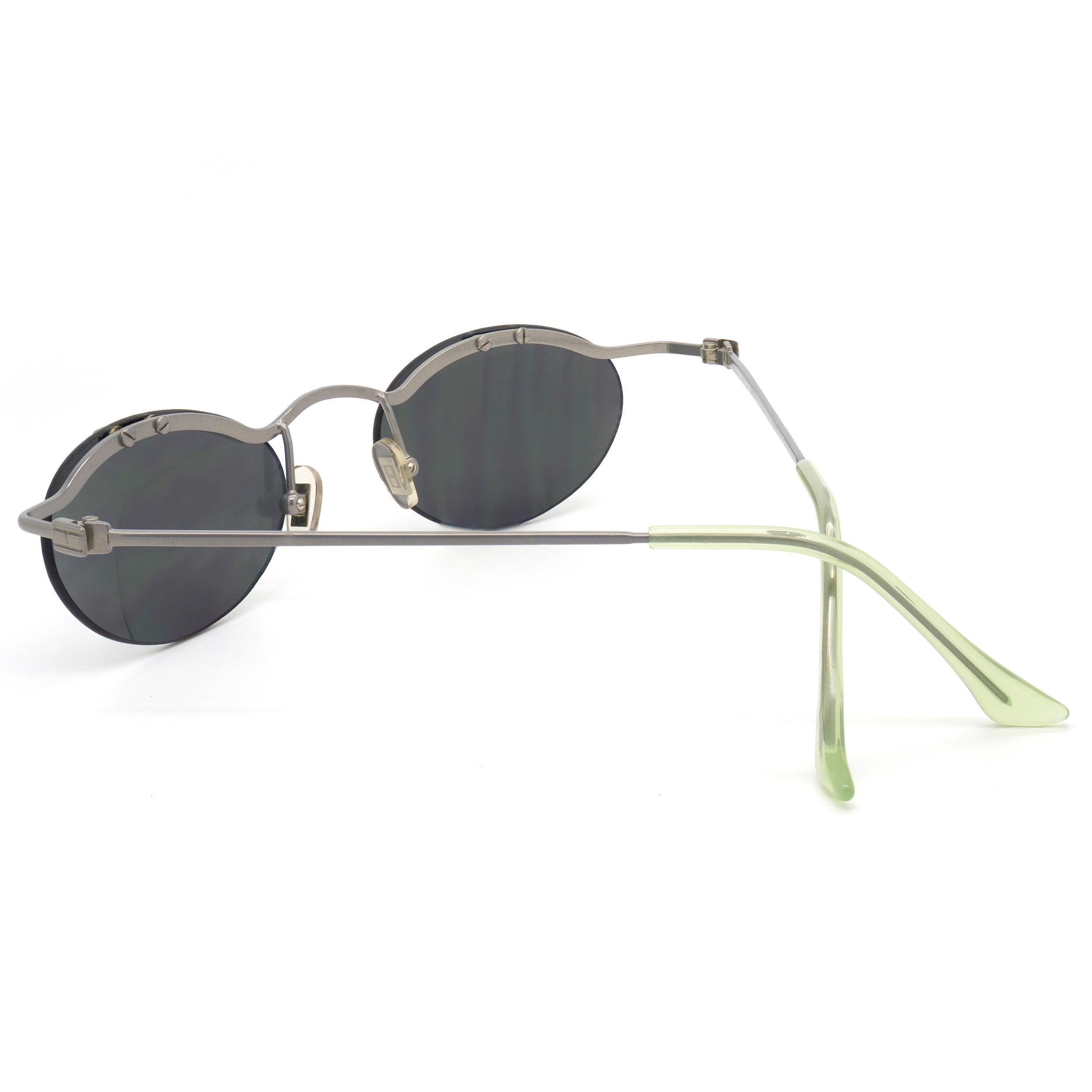 Gris Tommy Hilfiger lunettes de soleil ovales vintage miroir en vente