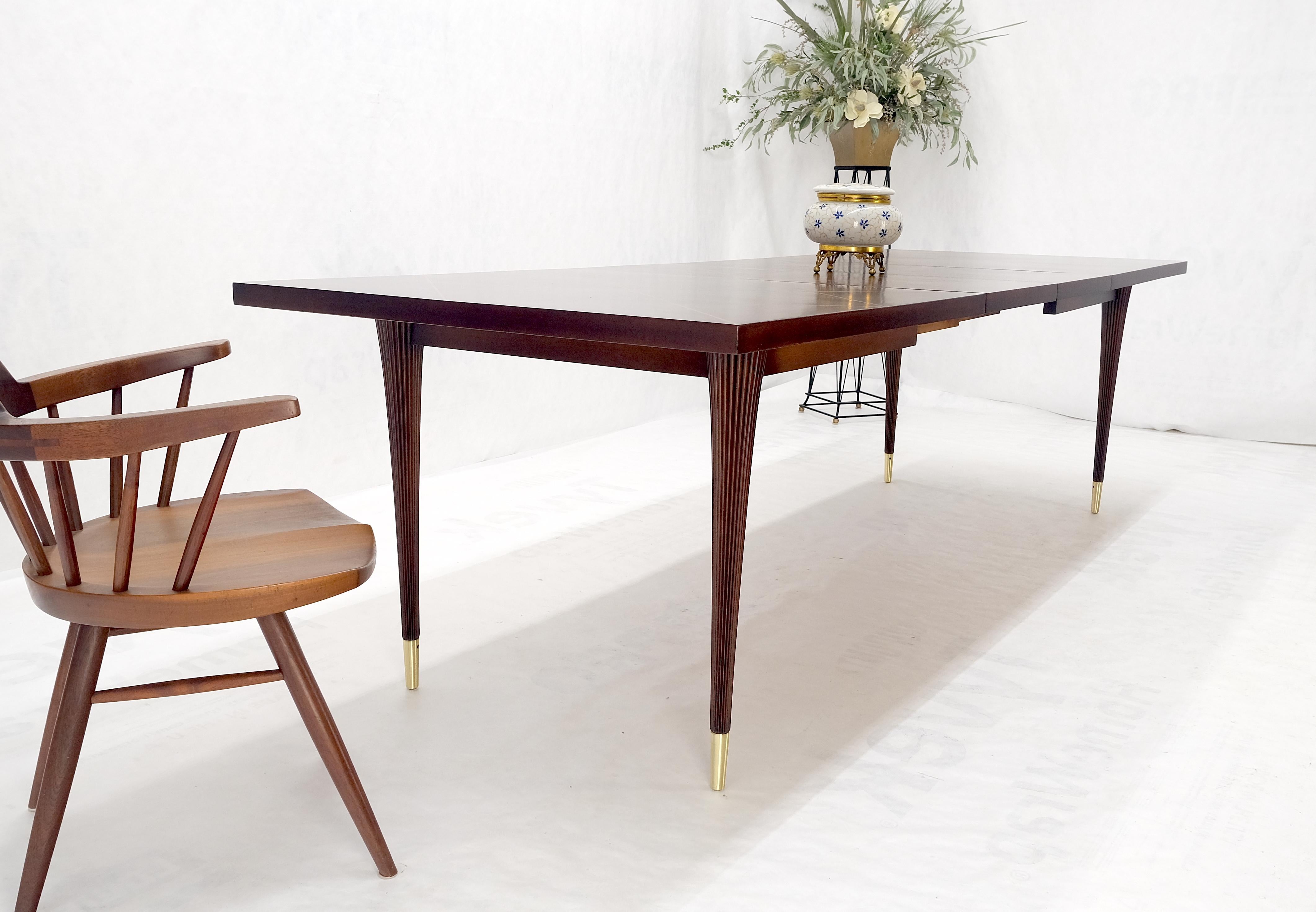 Tommy Parzinger - Table de salle à manger moderne à pieds fuselés et plateau en forme de losange - MINT ! en vente 5