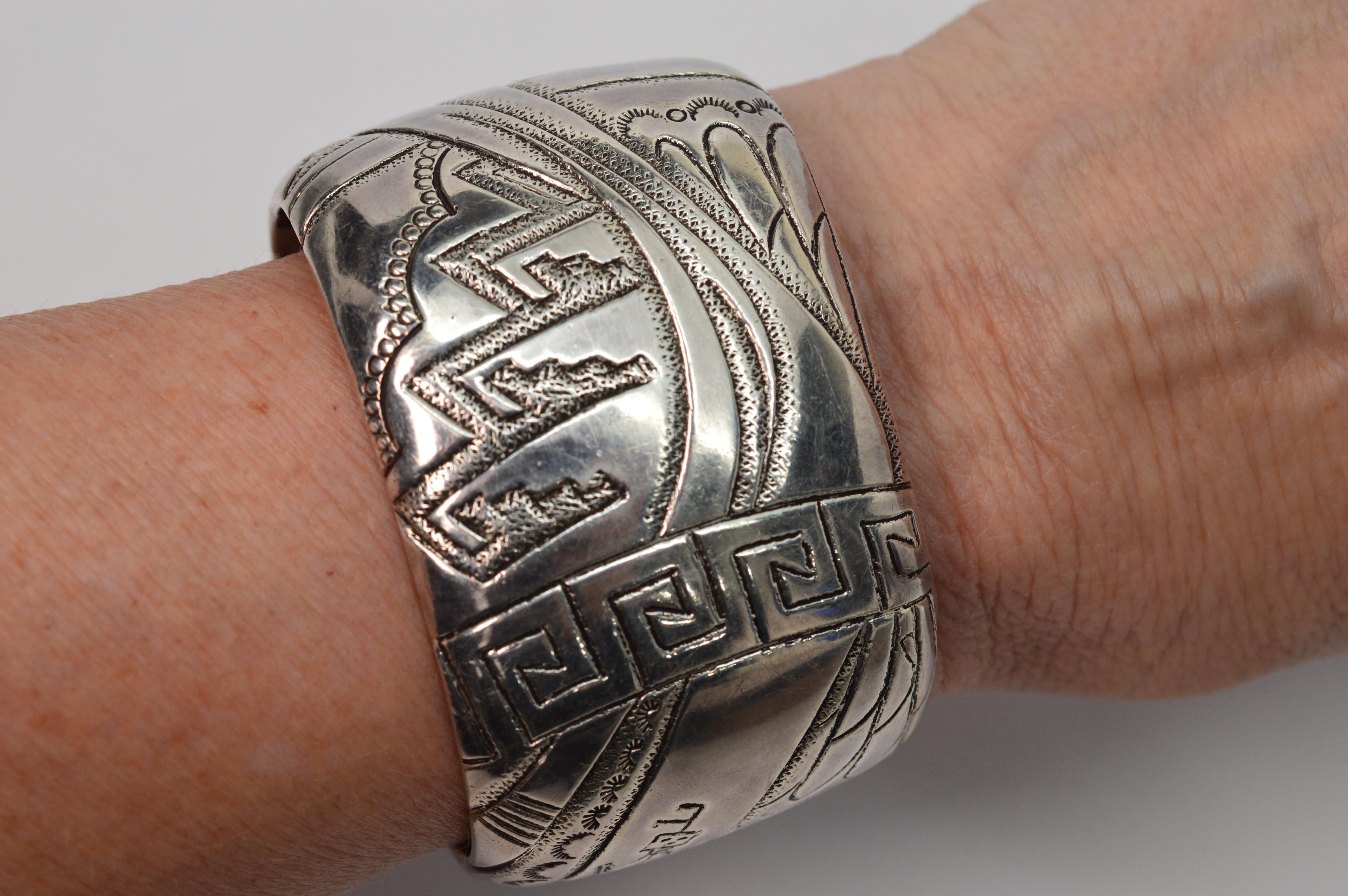 Tommy Singer Navajo Sterling Silver Cuff Bracelet In Good Condition In Mount Kisco, NY