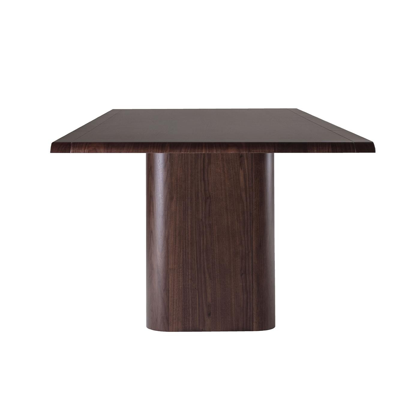 Tomo 2-Leg Tobacco Dining Table In New Condition For Sale In Milan, IT