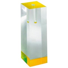 Vaso acrilico di Tomoko Mizu in giallo per Cappellini