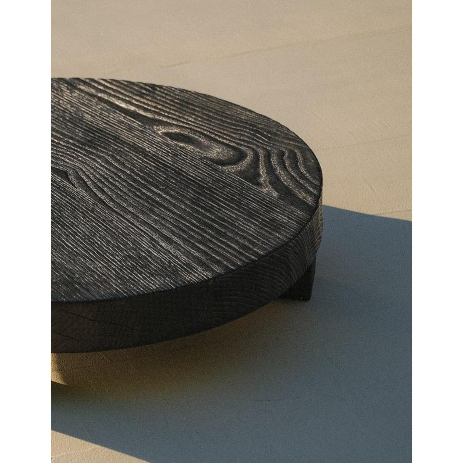Italian Tomozara Burnt Solid European Oak Decorative Serving Plate by Dennis Kaiser For Sale
