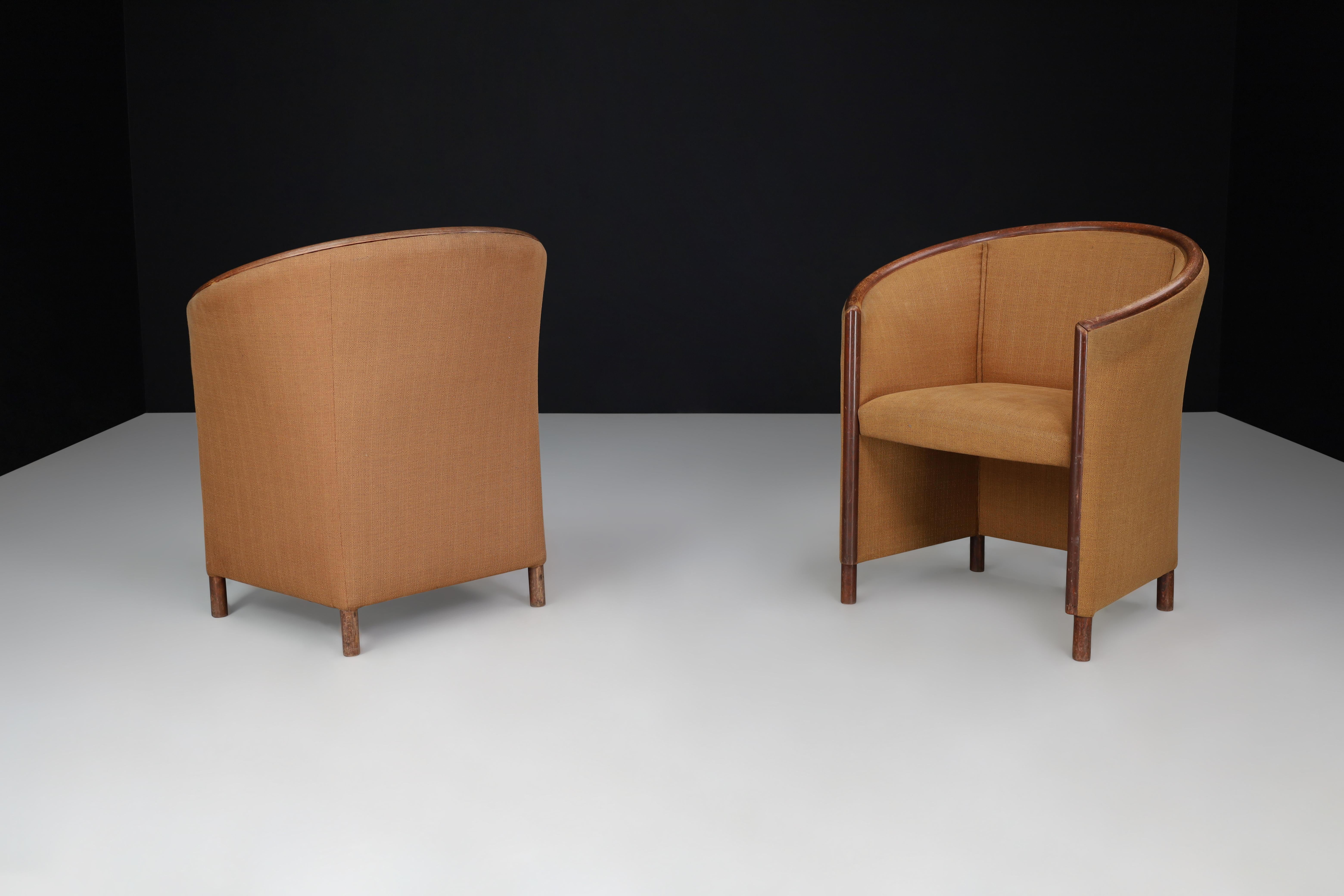 Ton Armchairs or Club Chairs in Bentwood and Camel Upholstery 1970s In Good Condition For Sale In Almelo, NL