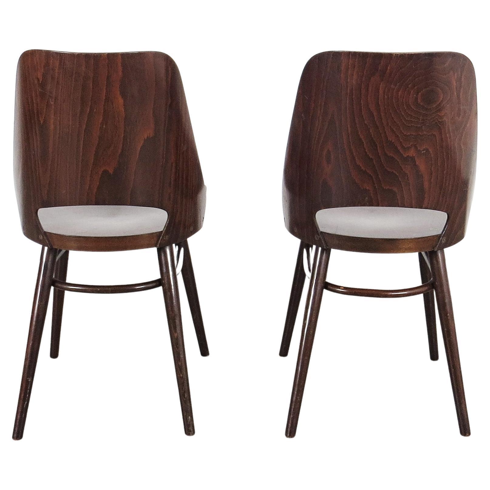 Ton Czechoslovakian Wooden Chairs in Pair, 1960s '2 Pieces' In Good Condition For Sale In Budapest, HU