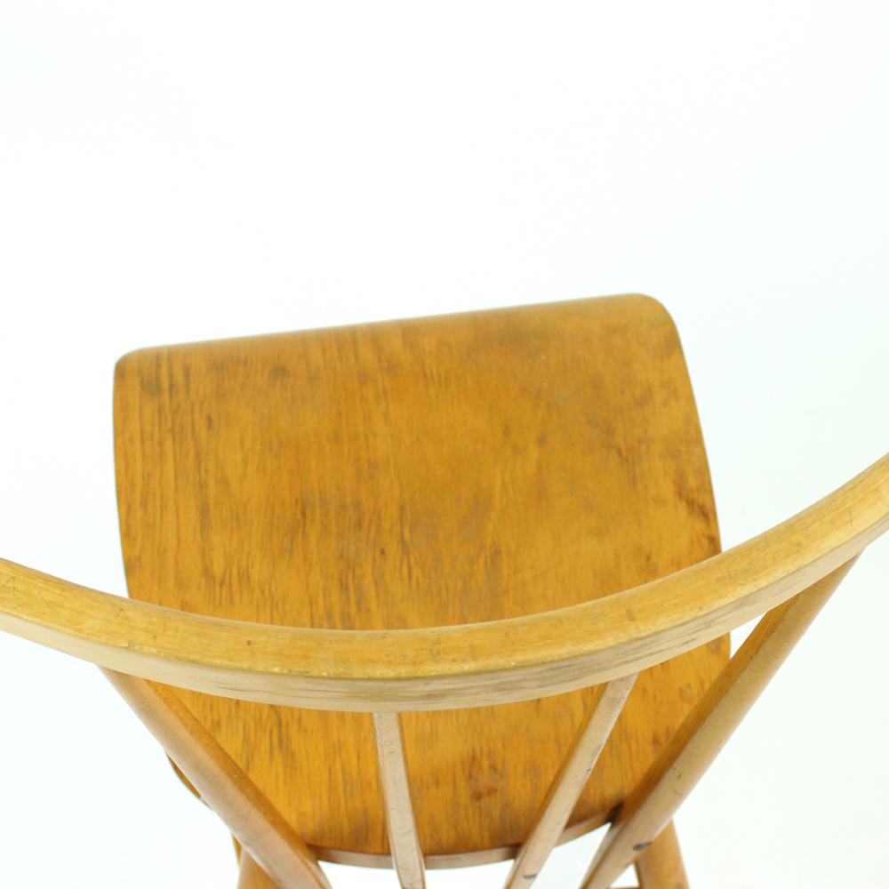 Mid-Century Modern Ton Kitchen Chairs in Blond Wood Finish, Czechoslovakia, circa 1960 For Sale